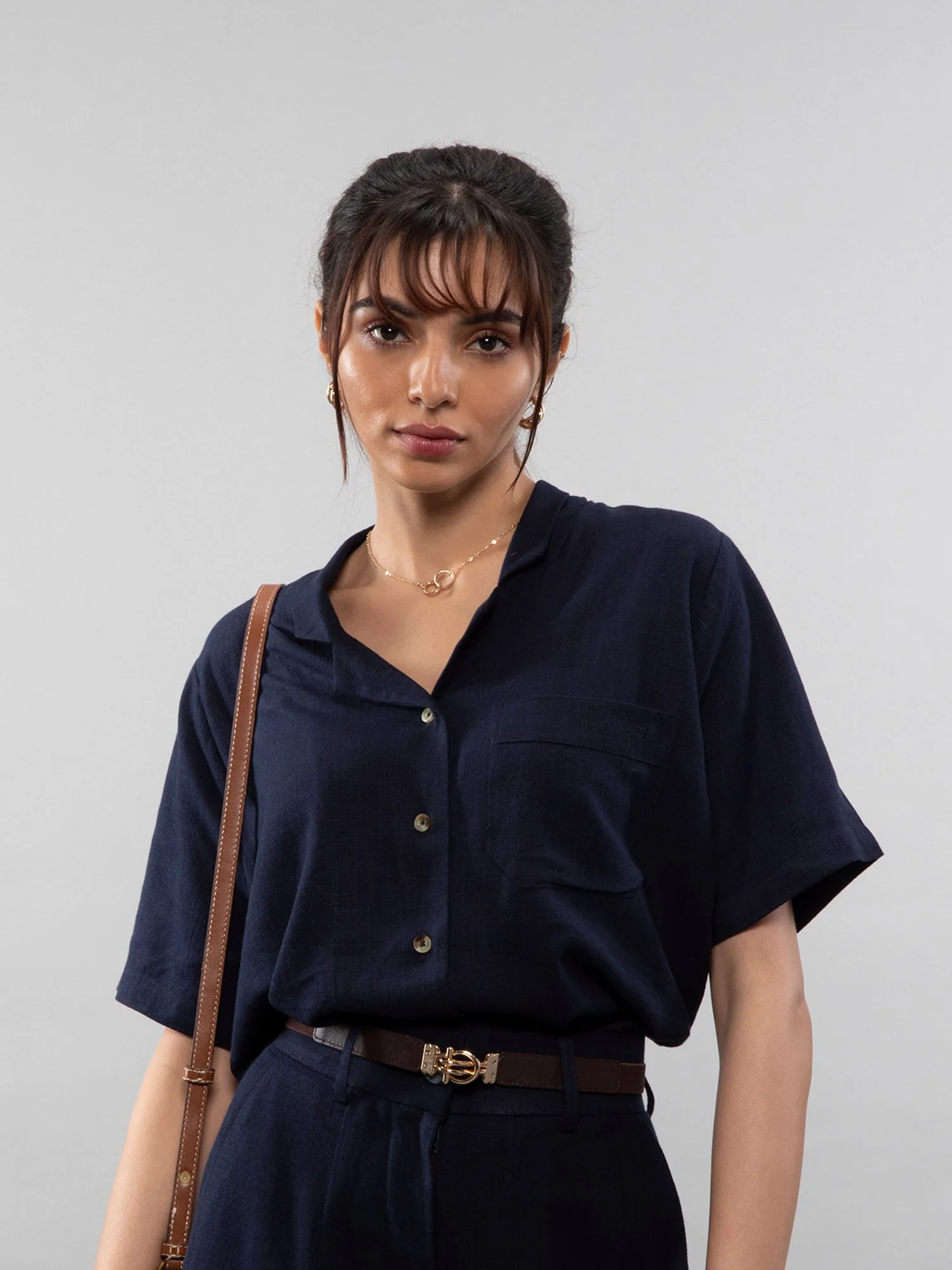Short-sleeve linen shirt - Image 26