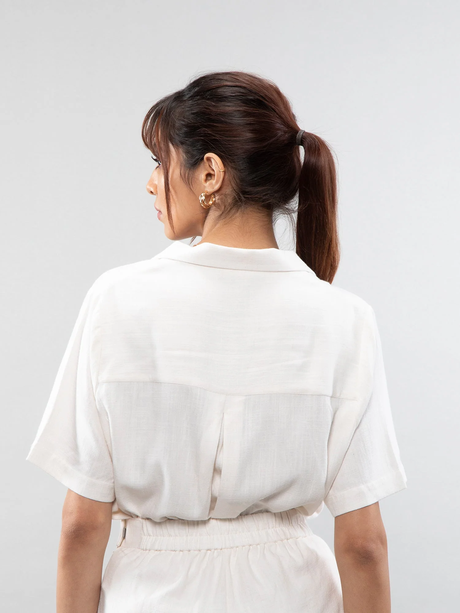 Short-sleeve linen shirt - Image 40