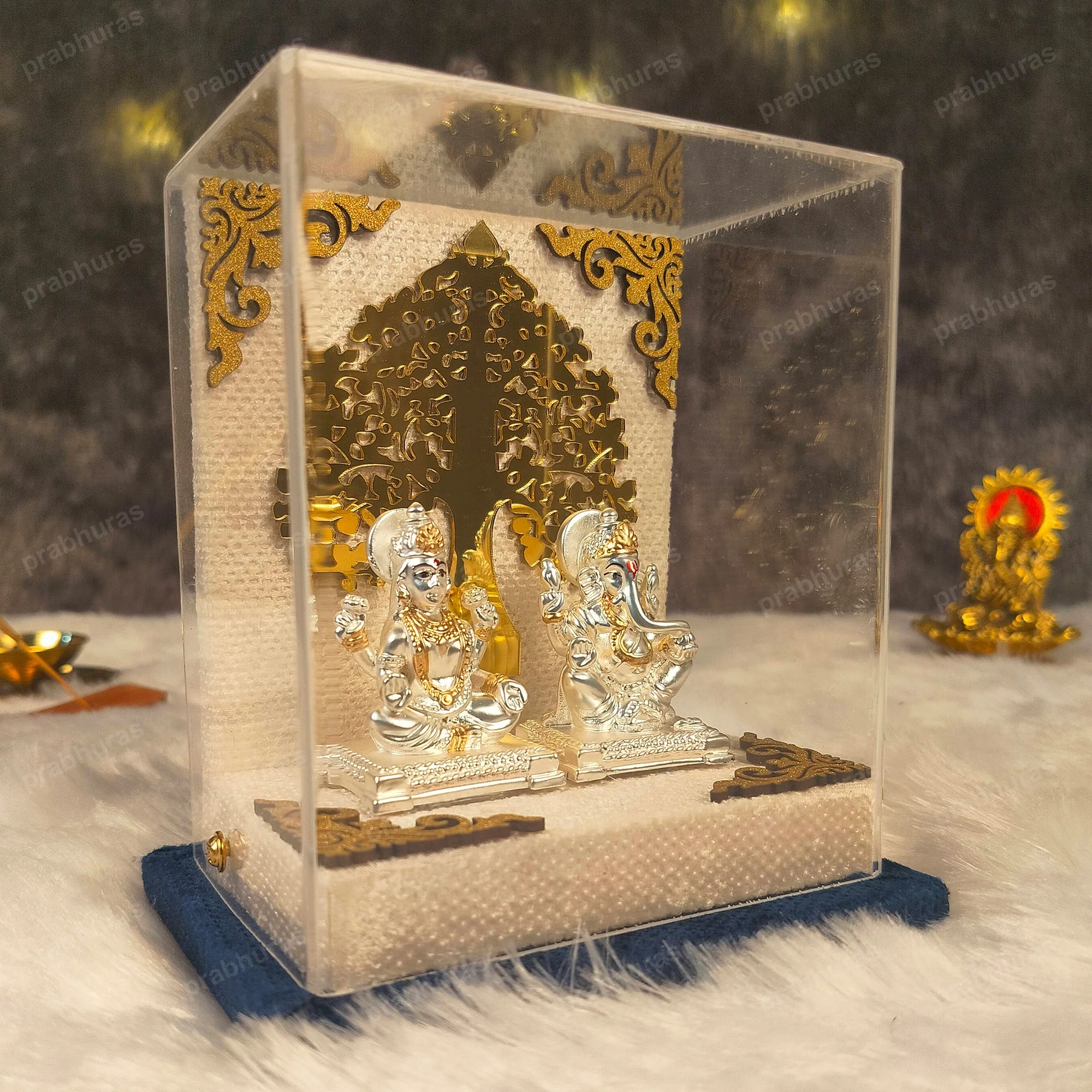 Shree Laxmi Ganesh With Gold And Silver Coated - Image 2