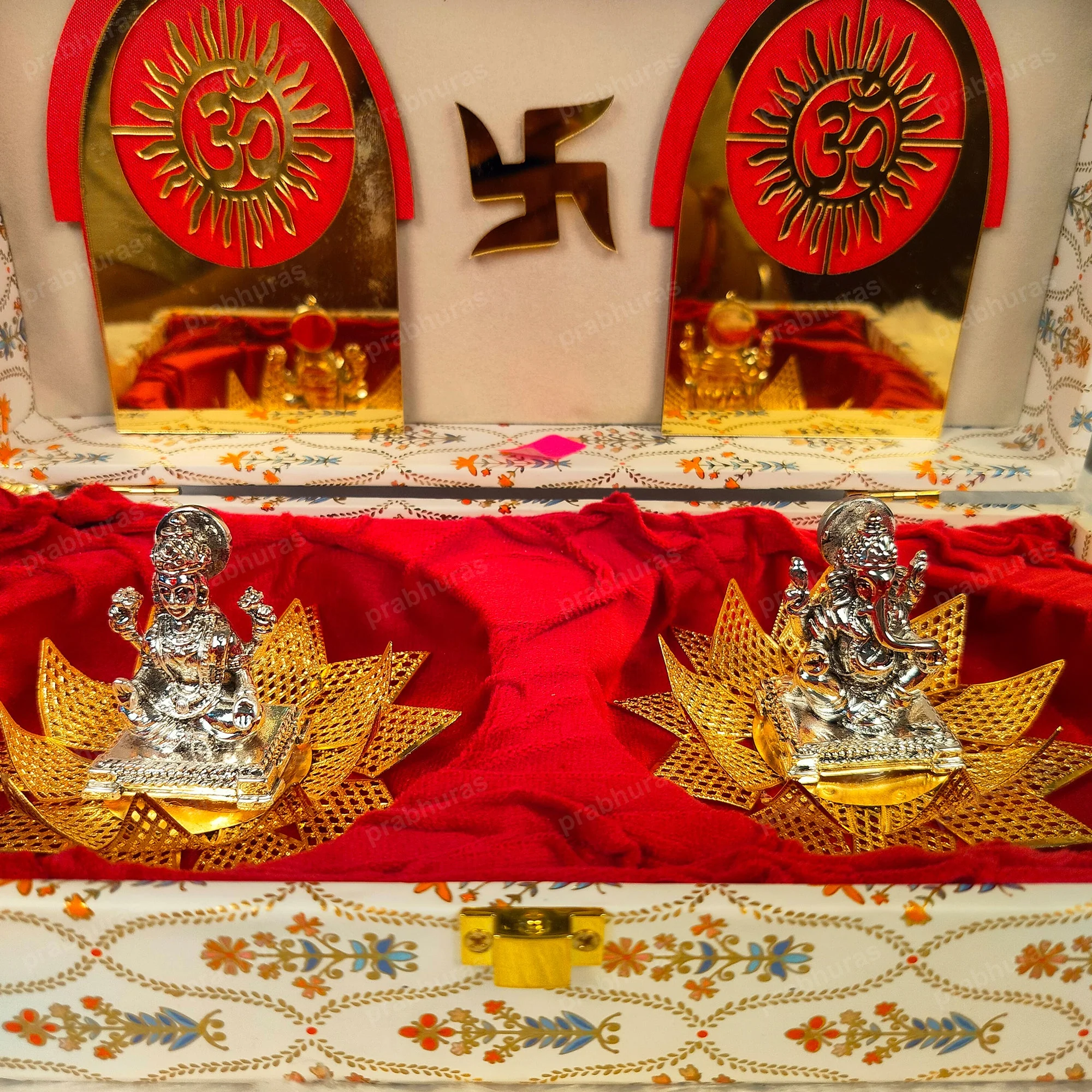 Shree Laxmi Ganesh With Hathi And Silver And Gold  Coated - Image 5