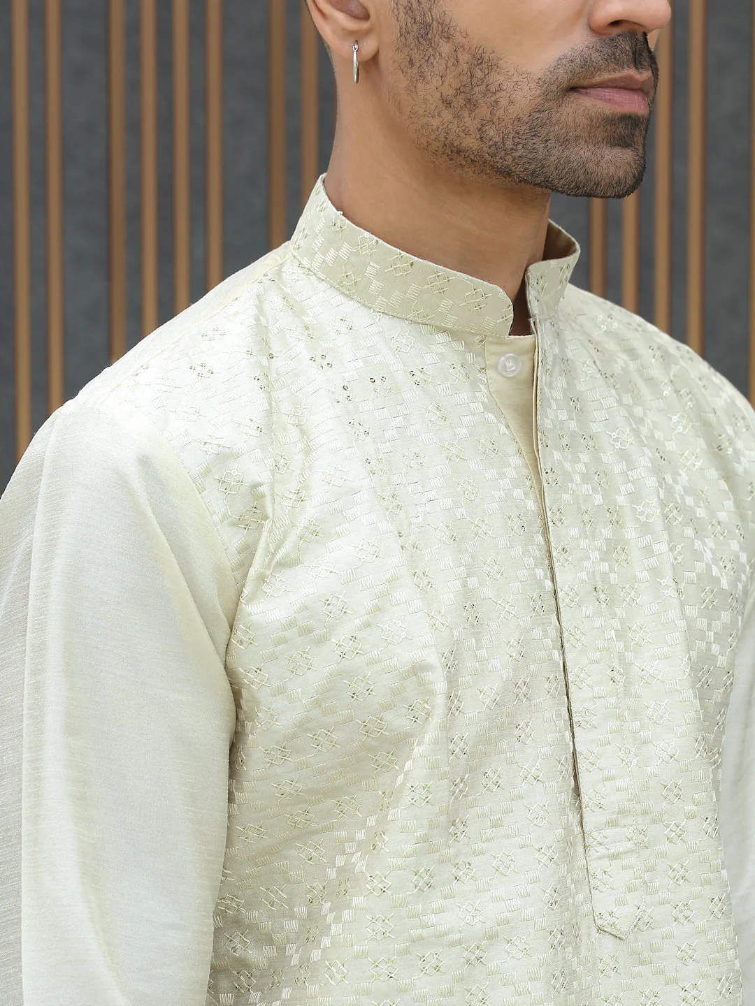 Silk Blend Geometric Embroidered Mandarin Collar Sequinned work Kurta - Image 3
