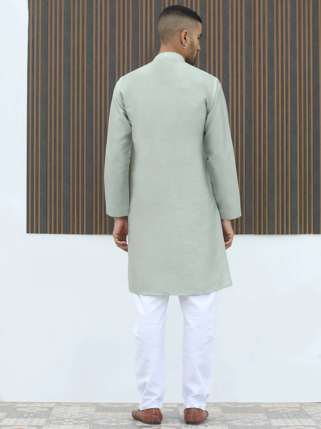Silk Blend Geometric Embroidered Mandarin Collar Sequinned work Kurta - Image 7