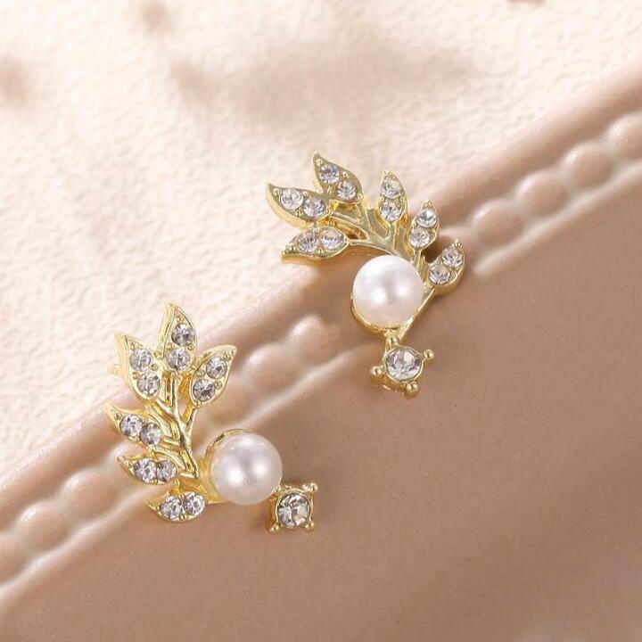 Silken Shimmer Silver Stud Earring - Image 2