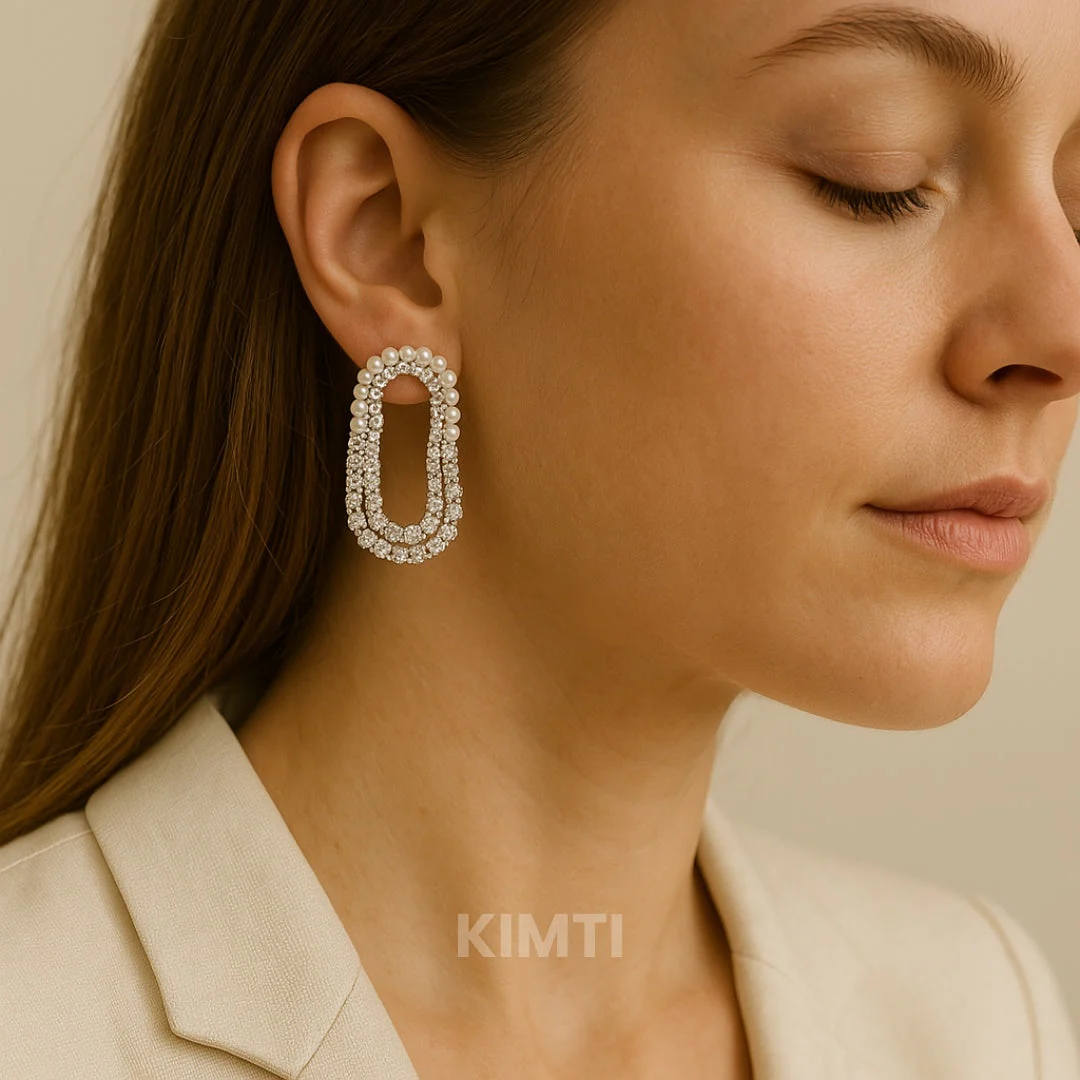 Silver Queen Charlotte Dangler Earring - Image 2