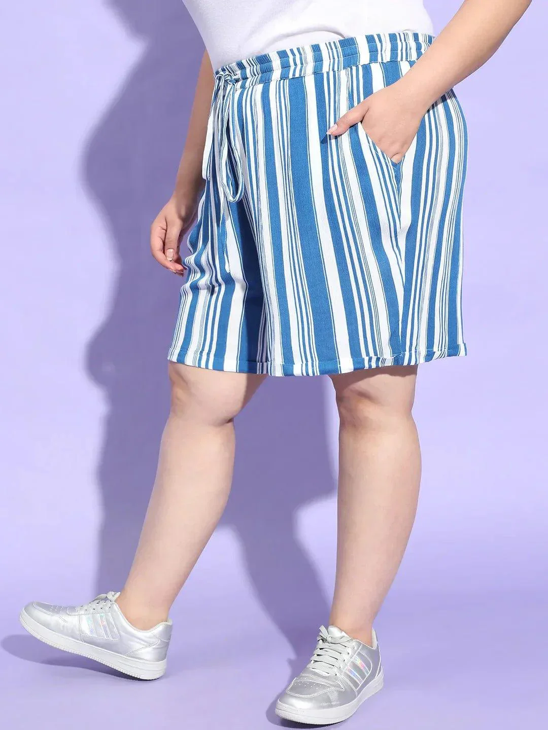 Slight Blue Stripe Print Tie Up Detailing Plus Size Shorts - Image 2