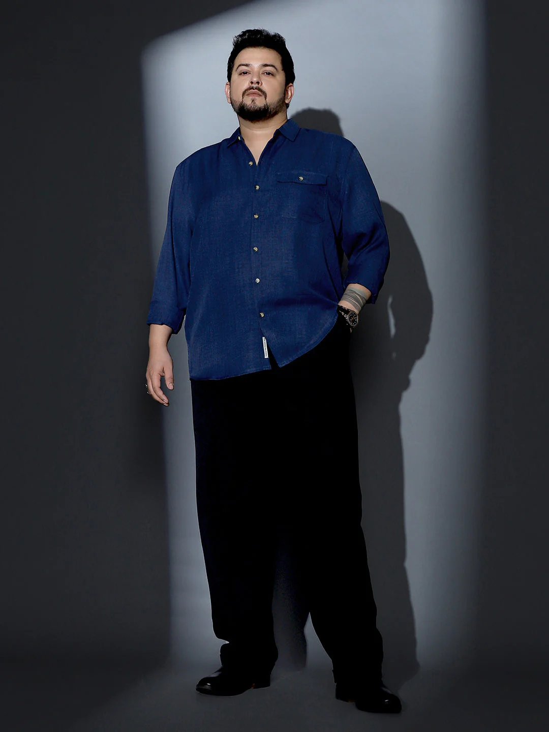 Solid Dobby Regular Shirt - Image 5