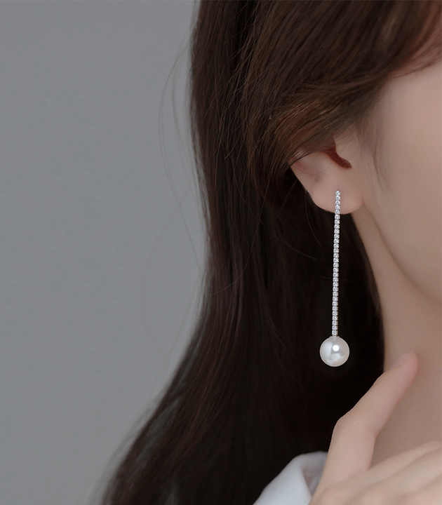 Starlight Elegance Drops earring - Image 4