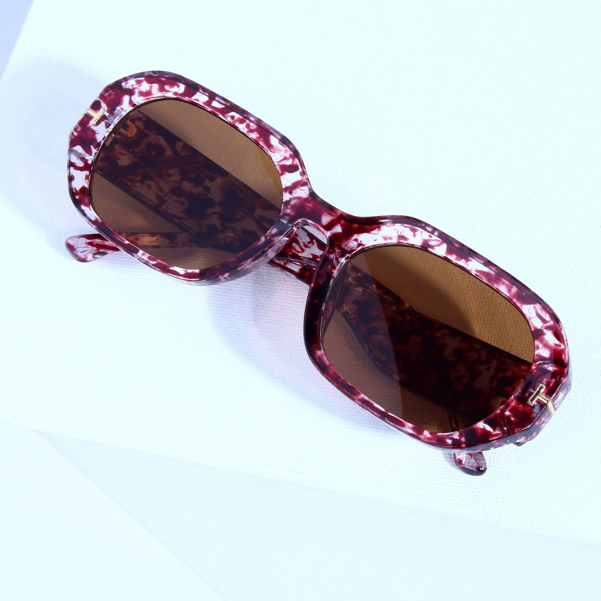 Striker Flower Brown Rectangle Sunglasses - Image 5