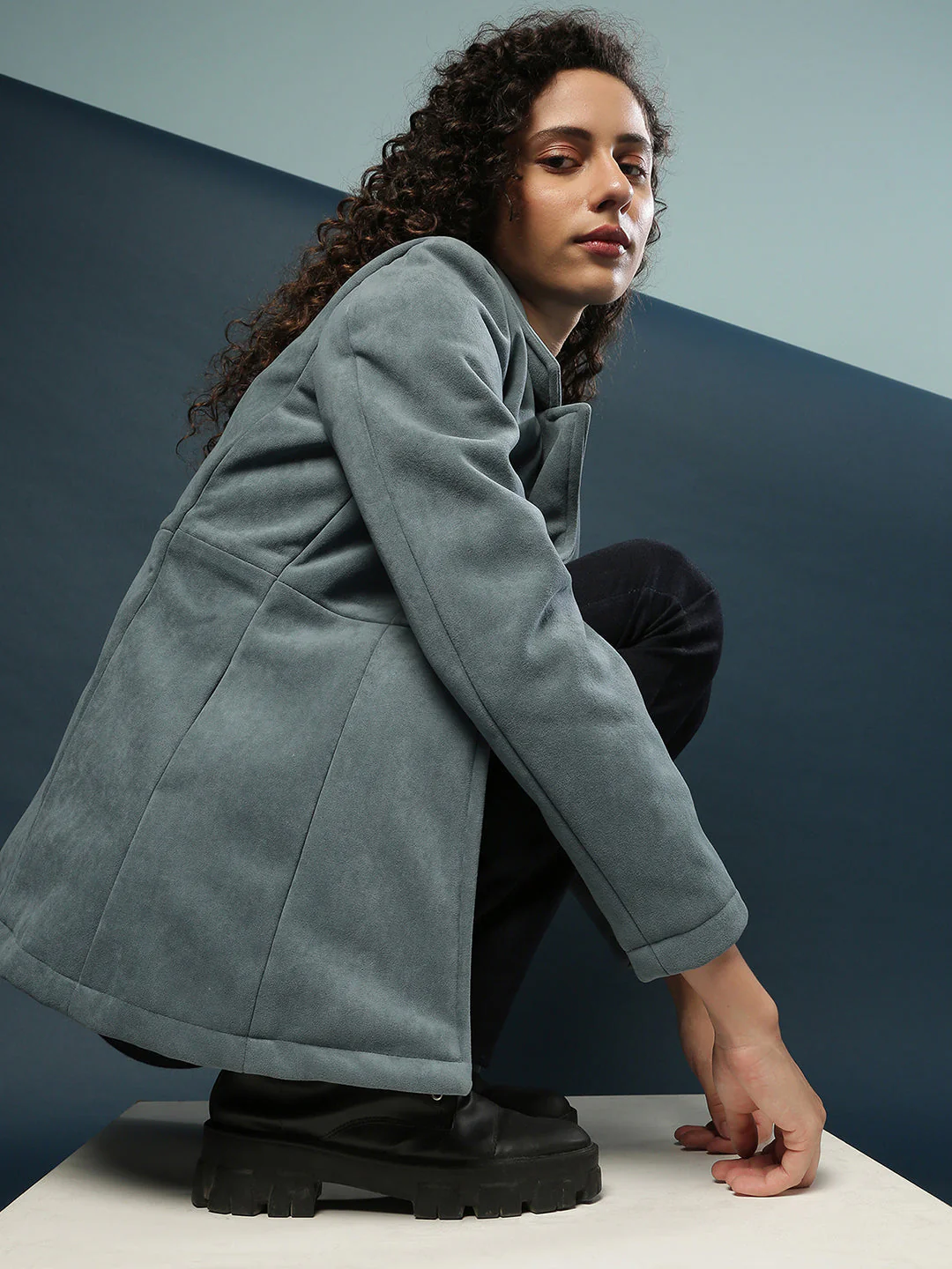 Structured Single-Breasted Blazer - Image 5