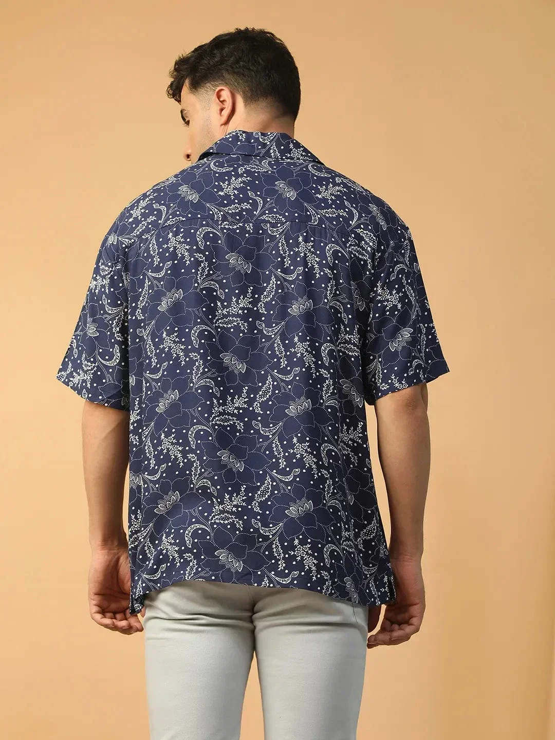 Stud Blue Floral Print Lapel Collar Short Sleeve Men Oversized Shirt - Image 6
