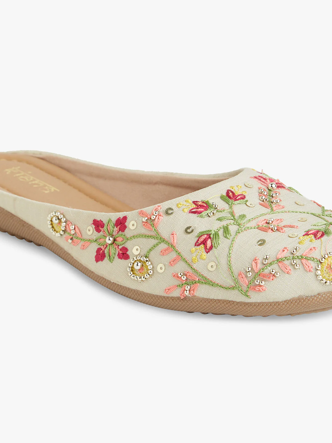 Stylish Women's Round Toe Shoes in White with Embroidered & Handwork - Image 3