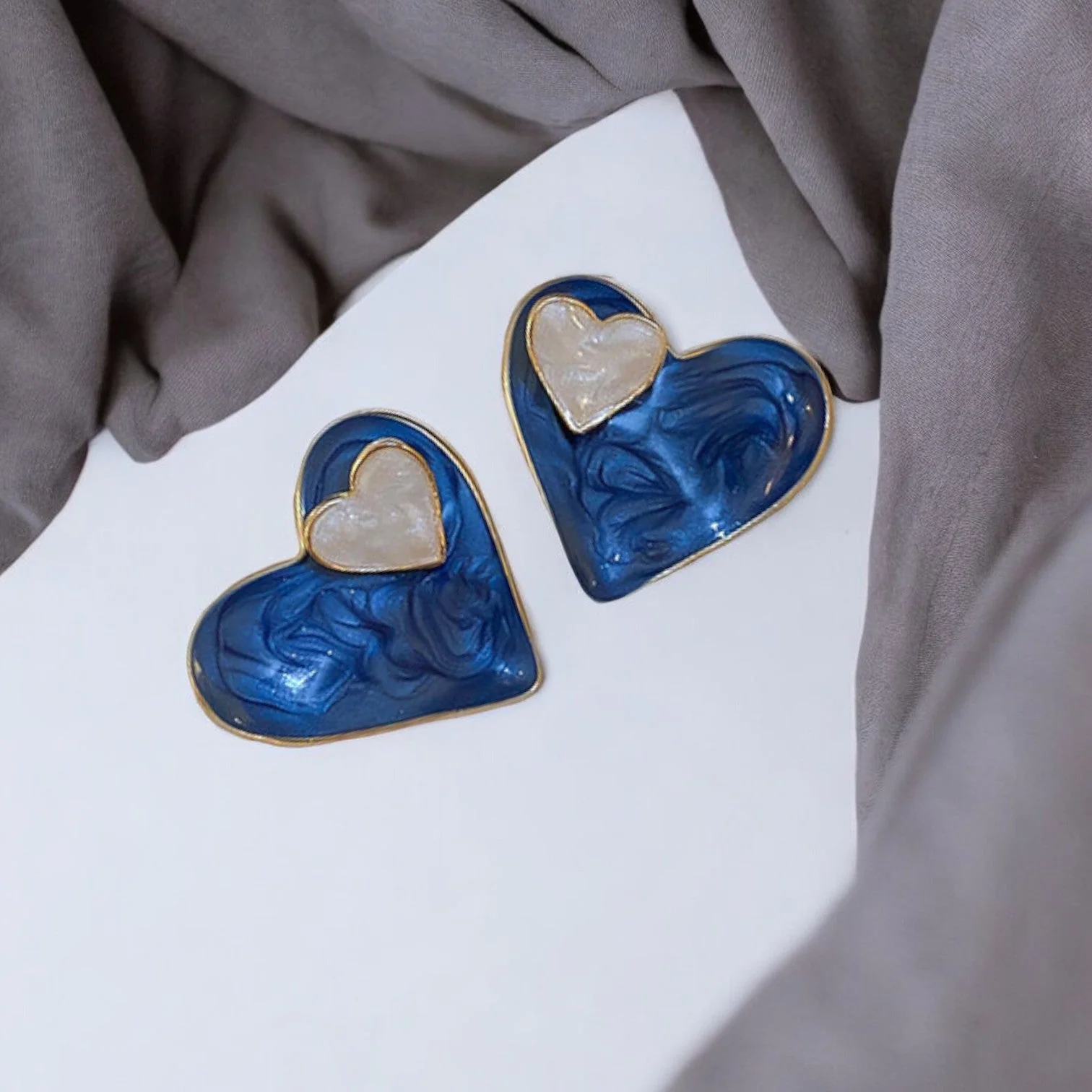 SweetHeart Sparkle Blue Stud Earring - Image 4