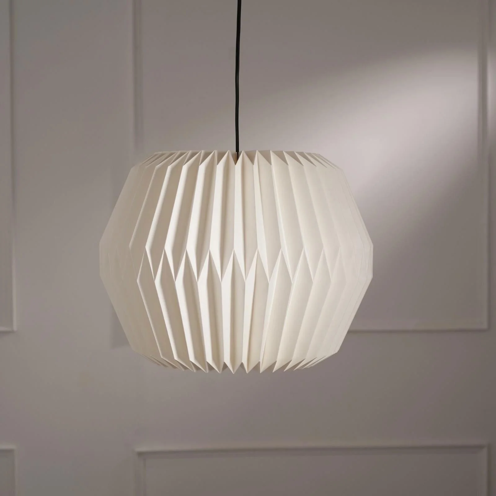 Tabla Origami Pendant Lamp - Scandinavian Design, Handpleating, Origami Lampshade