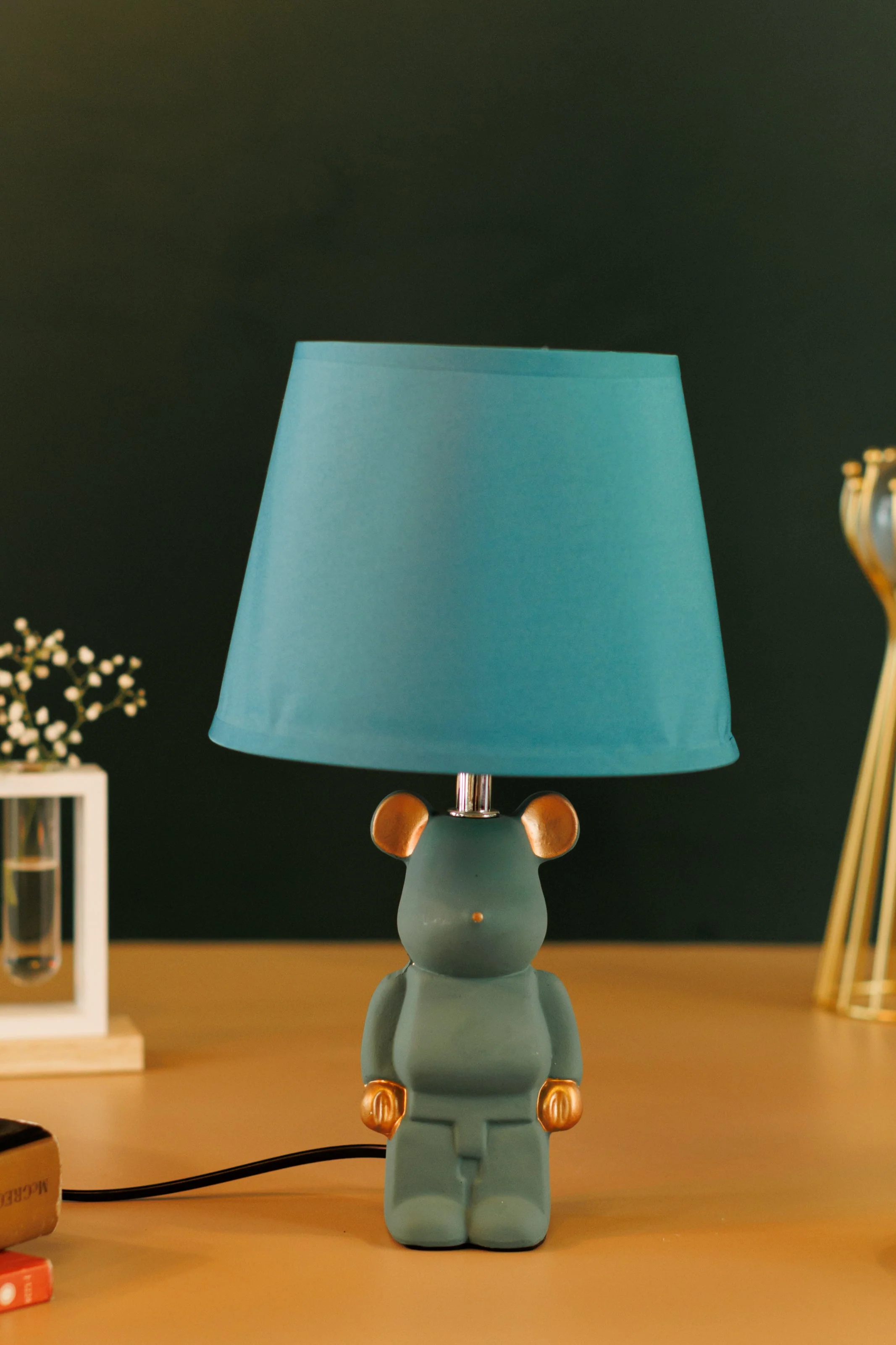 Table Light Bear Bedside Lamp Resin Crafts Cartoon- Green - Image 5