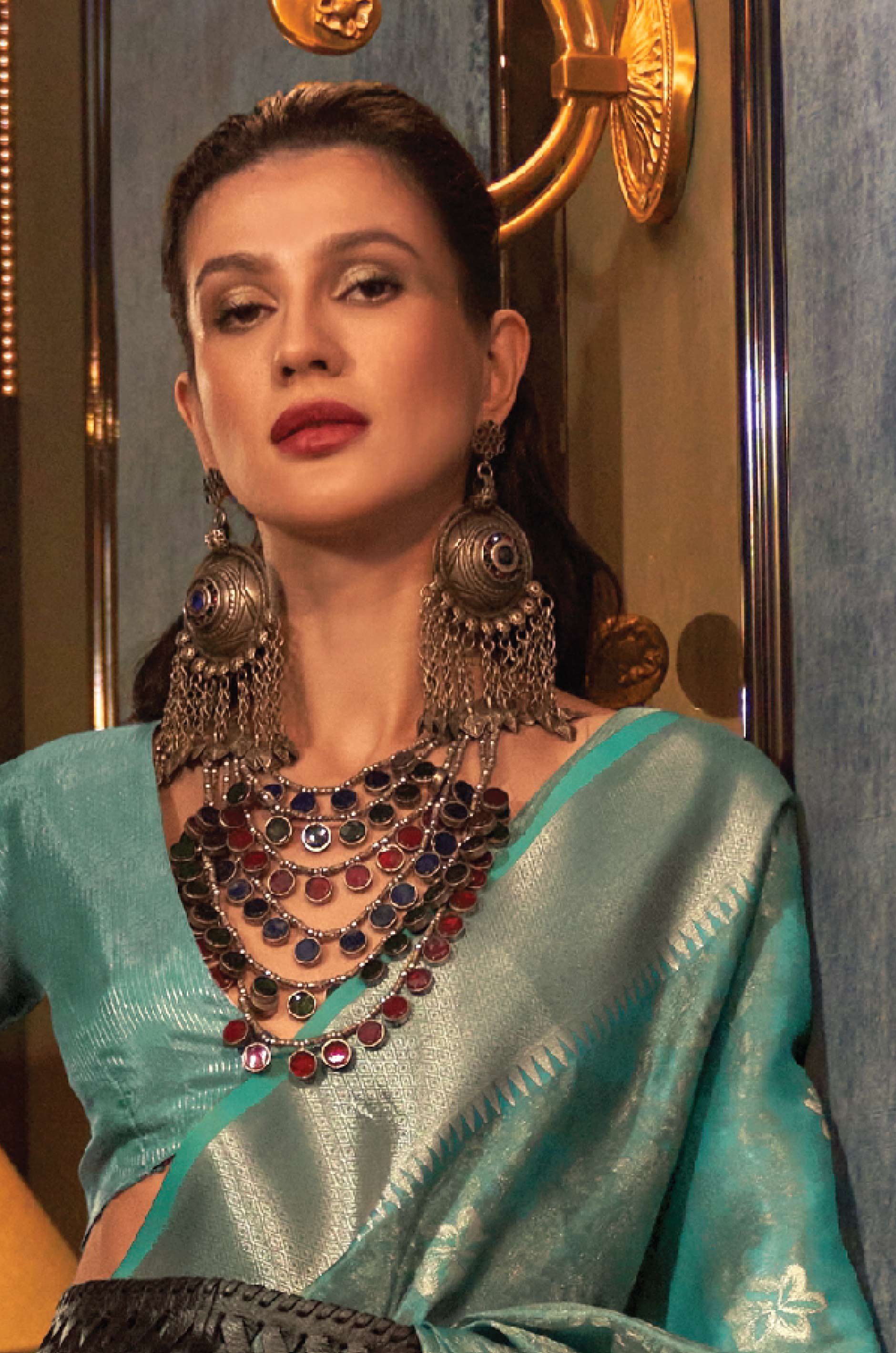 Teal Green Floral Two Tone Woven Organza Saree - Image 4