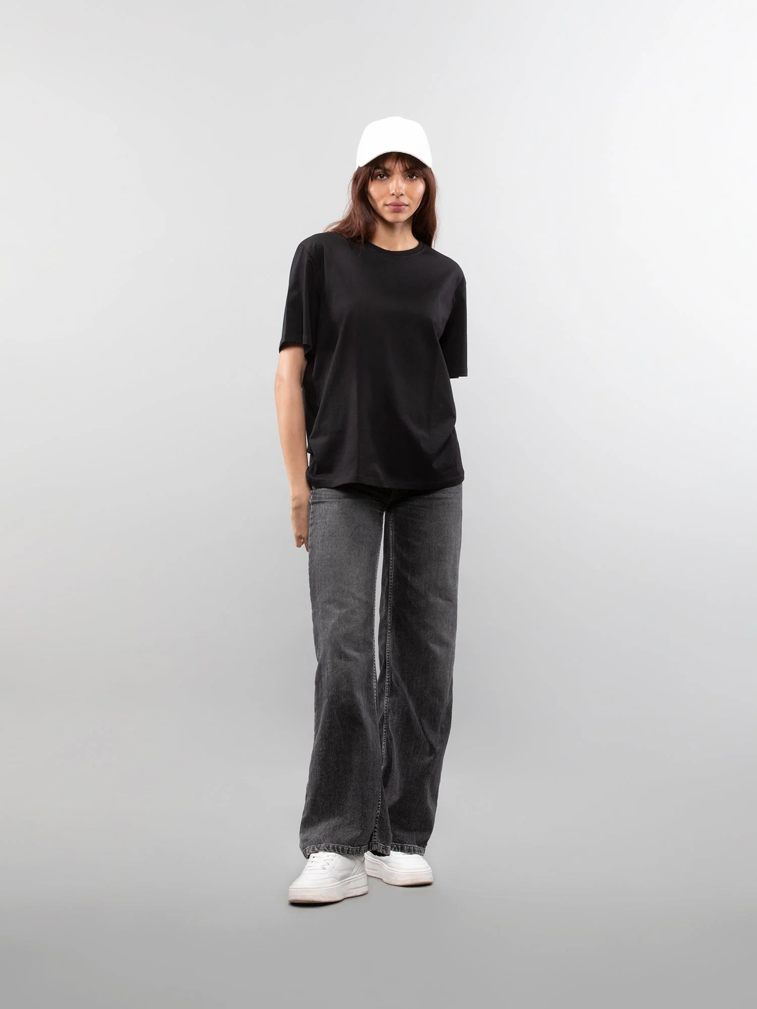 The crew neck tee - Image 8