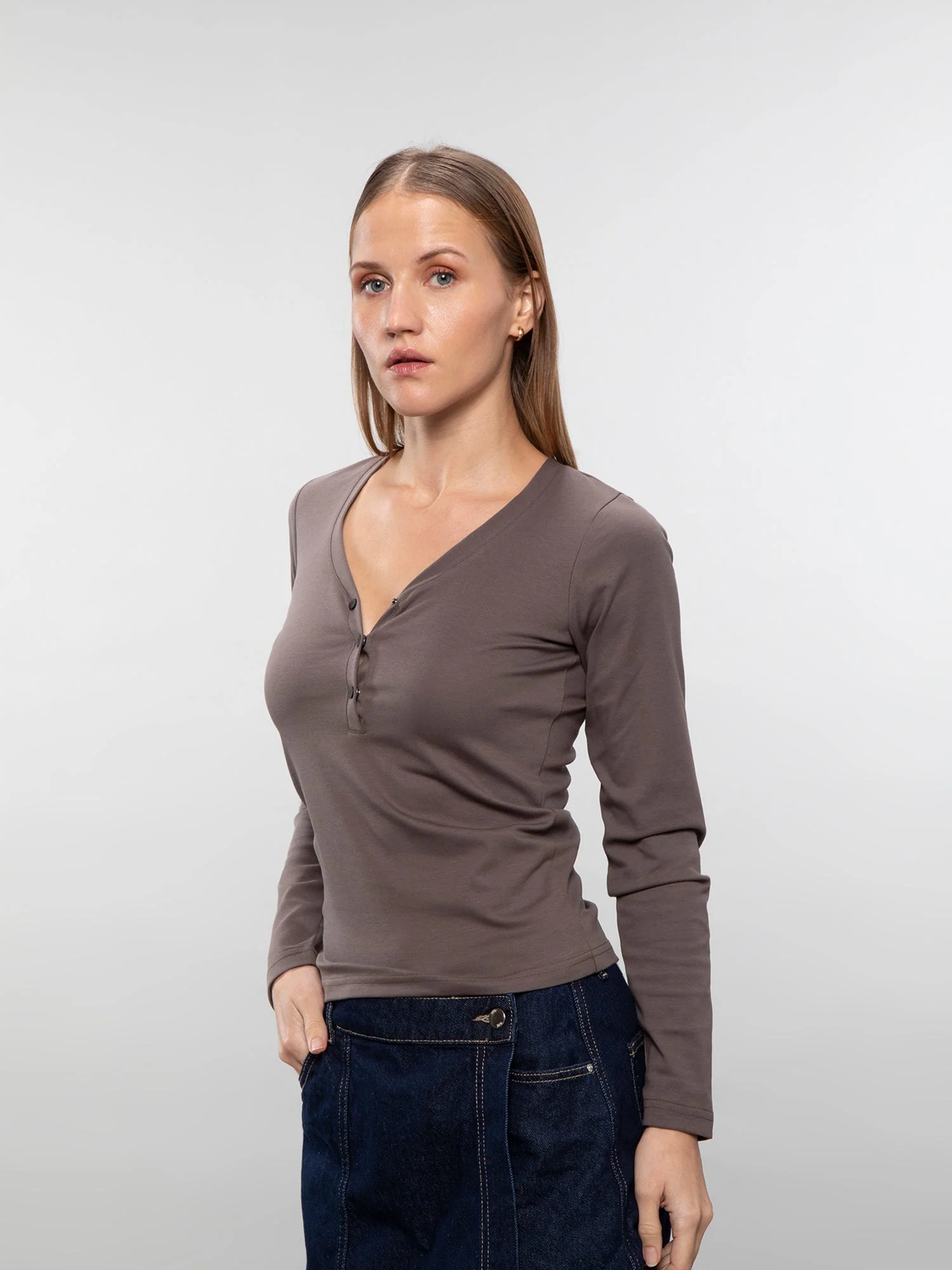 The henley tee - Image 21