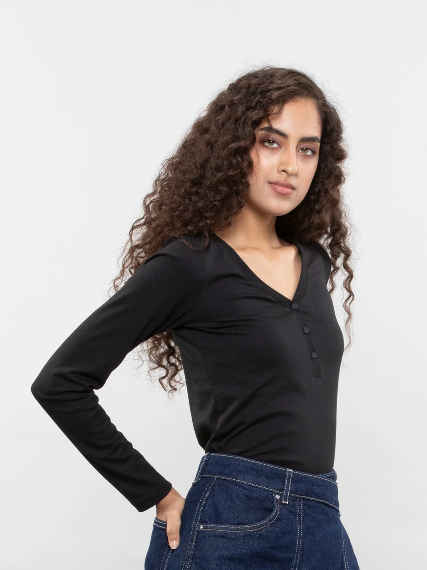 The henley tee - Image 17