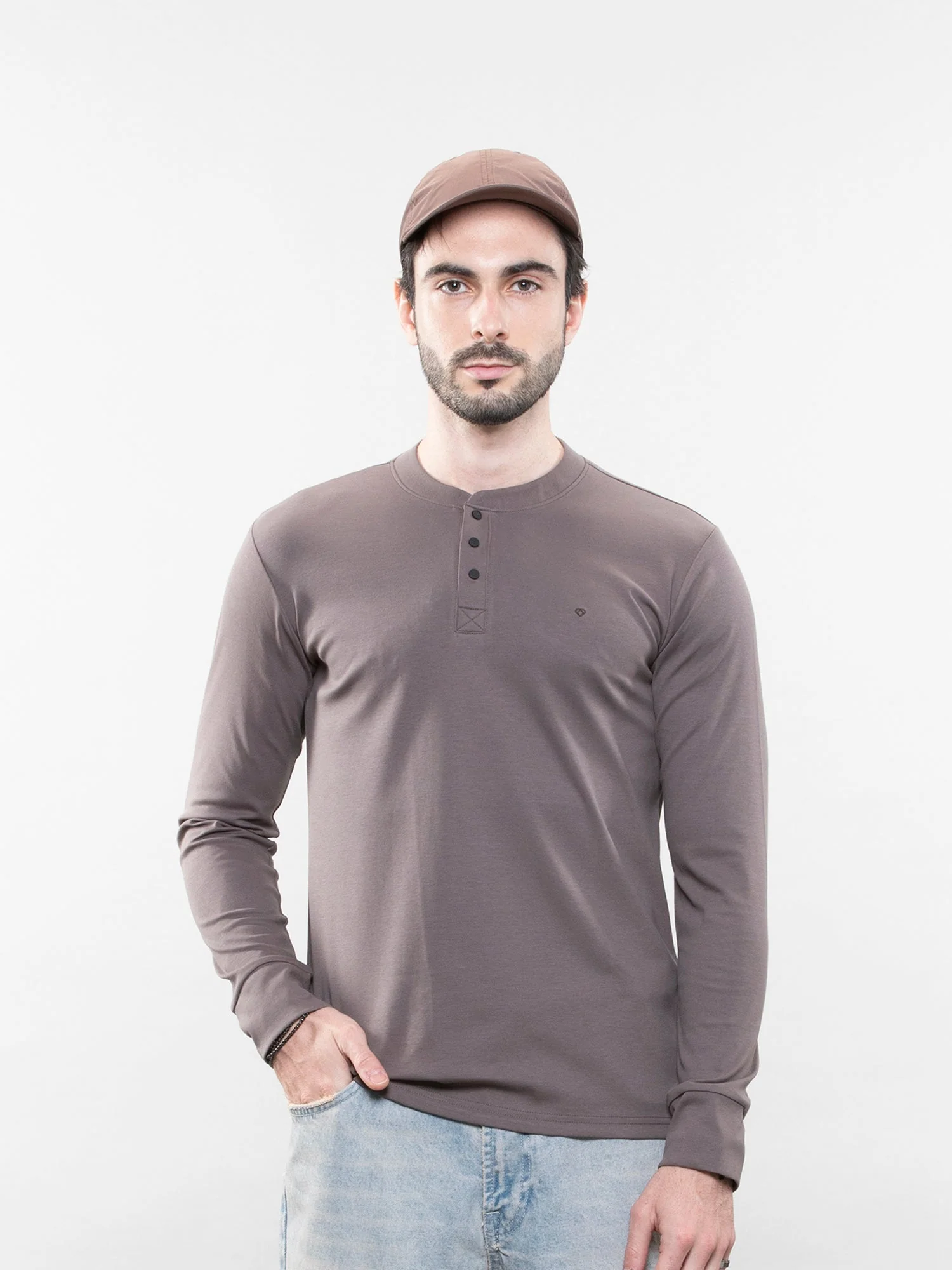 The henley tee - Image 11
