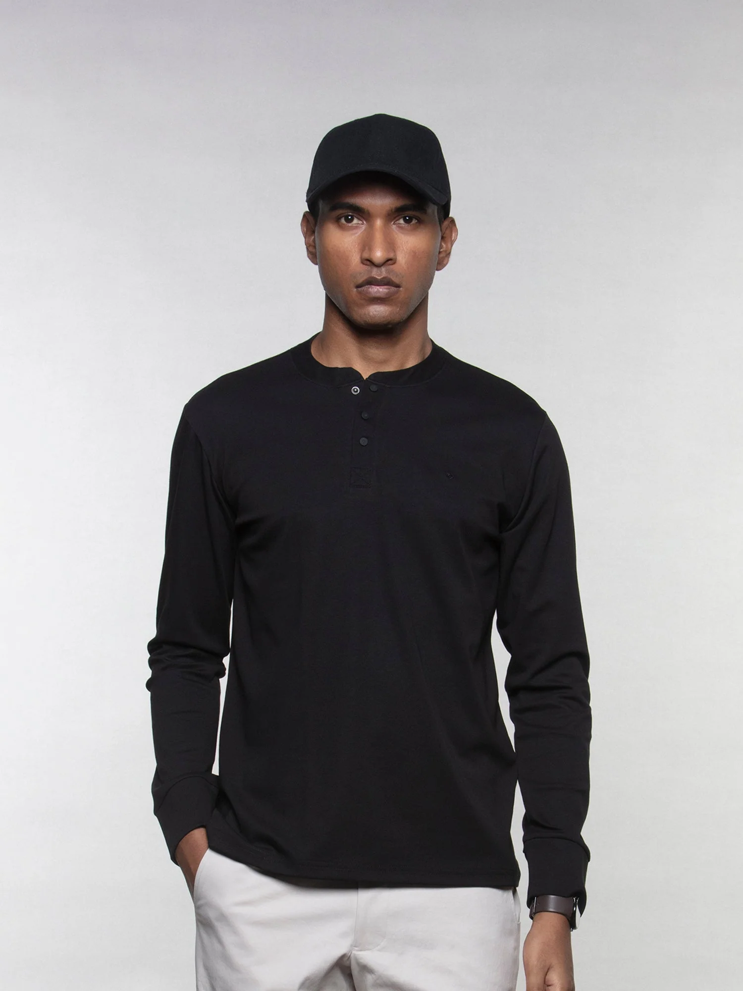 The henley tee - Image 10
