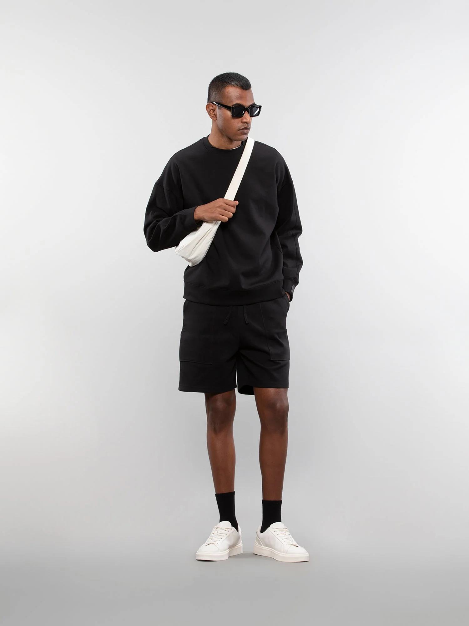 Three pocket sweatshorts - Image 11