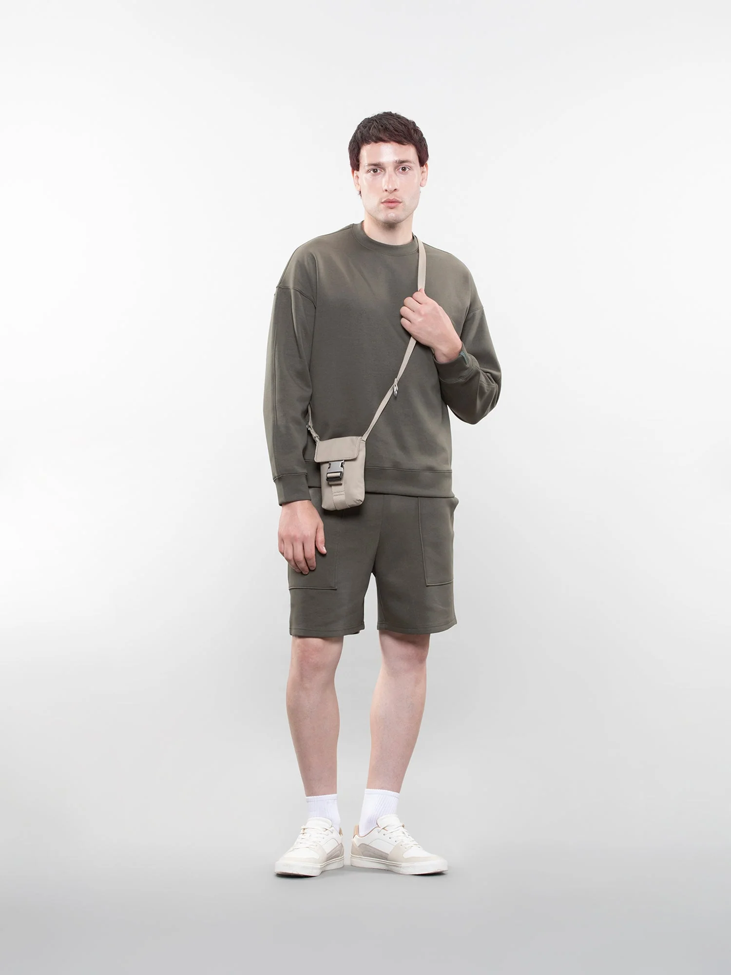 Three pocket sweatshorts - Image 26