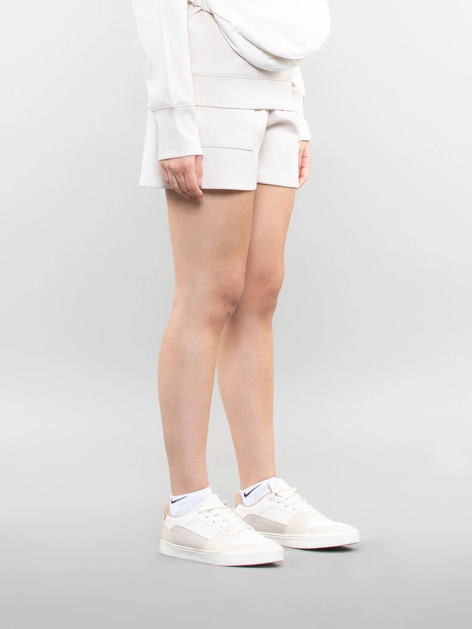 Three pocket sweatshorts - Image 2