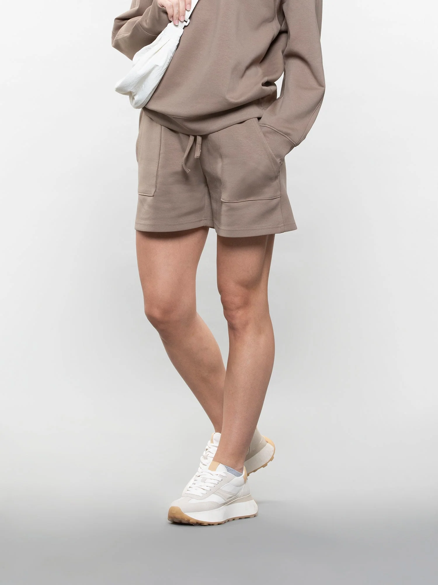 Three pocket sweatshorts - Image 8