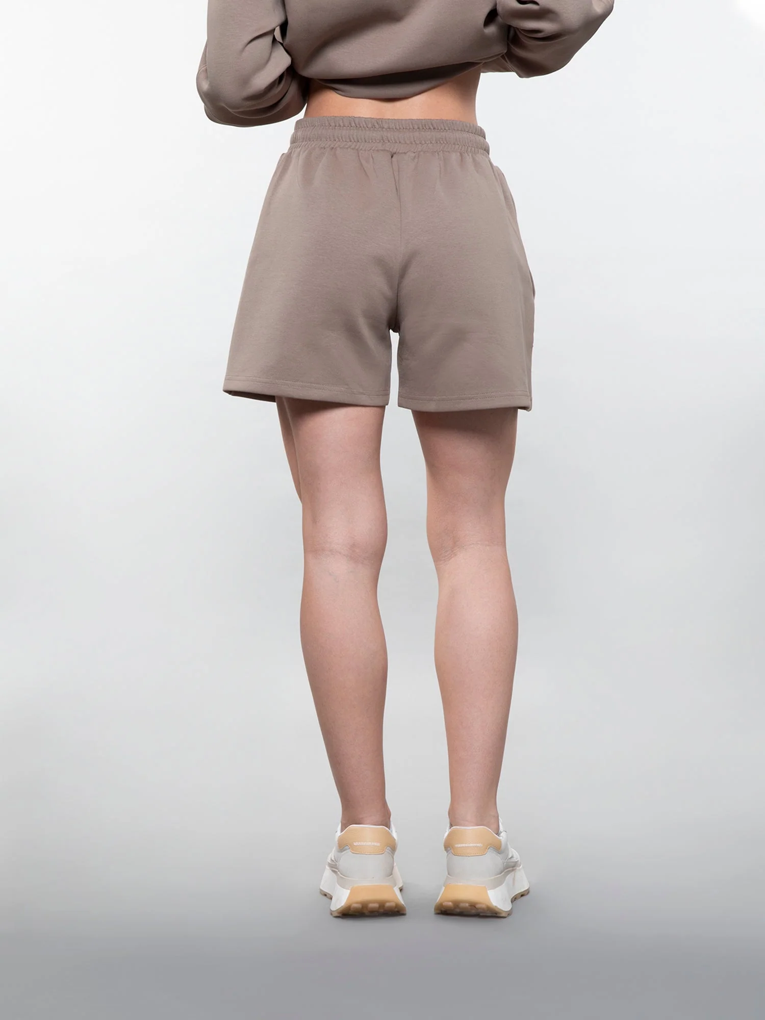 Three pocket sweatshorts - Image 9
