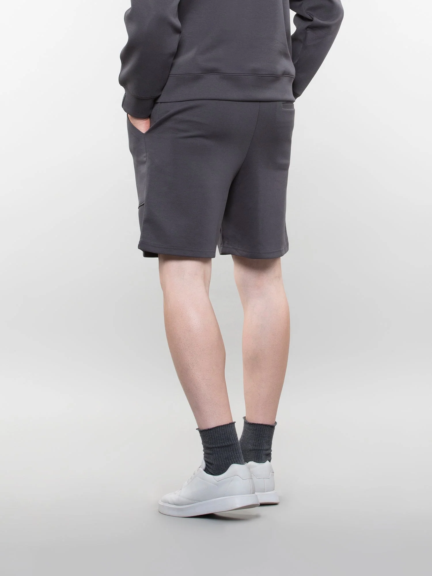 Three pocket sweatshorts - Image 22