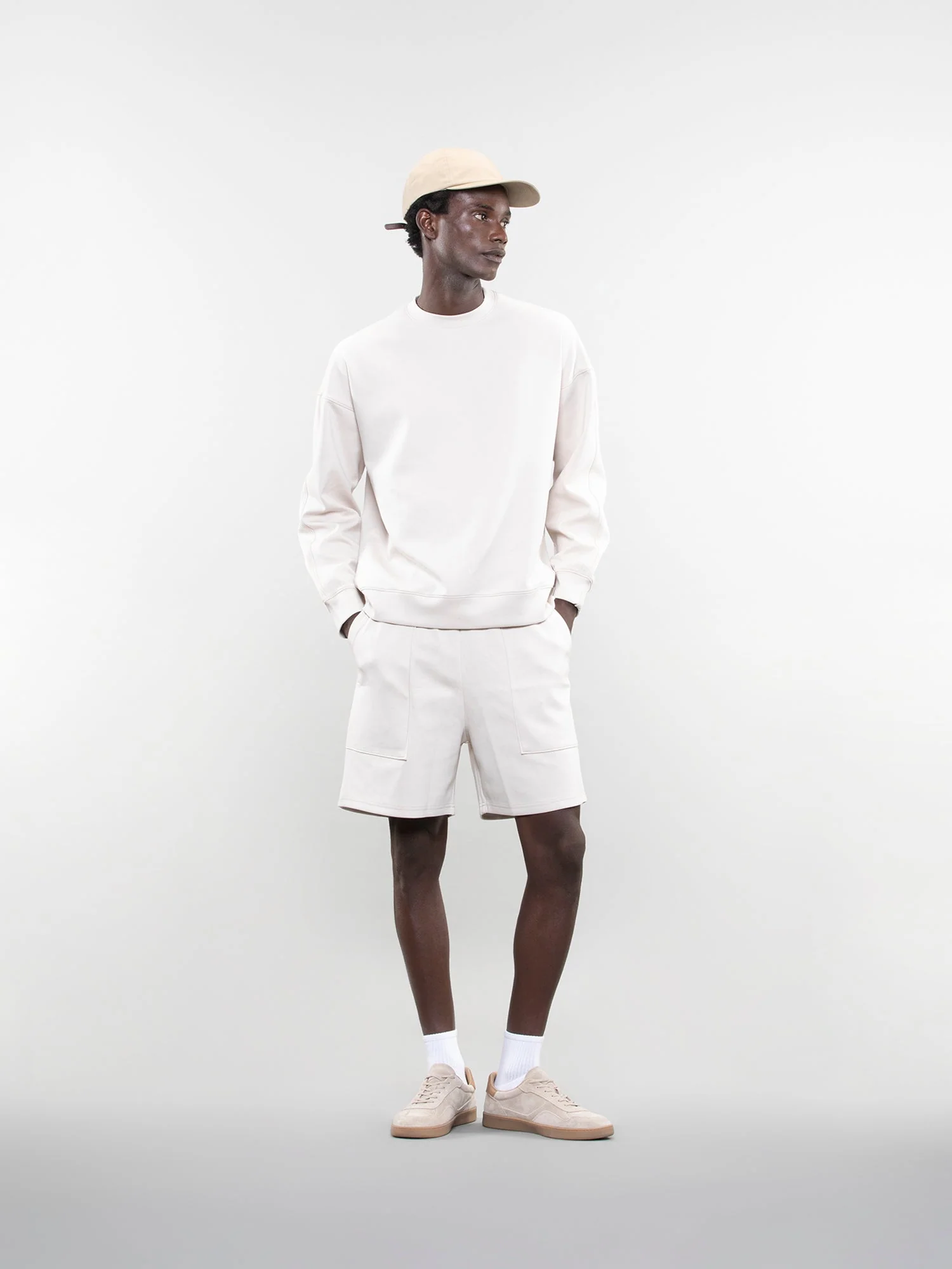 Three pocket sweatshorts - Image 34