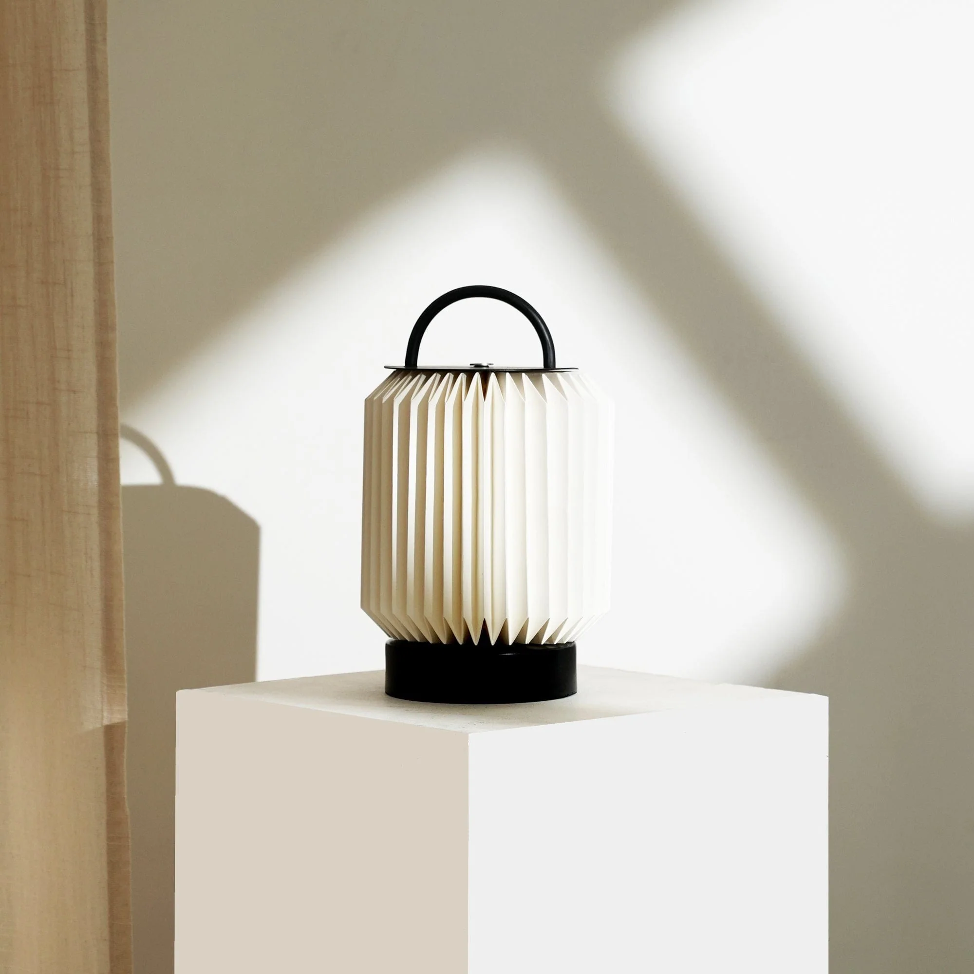 Tote Table Lamp - Image 3