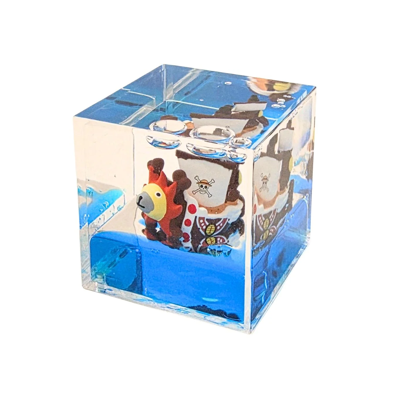 Unsinkable ship in cube - Paperweight / Dashboard decor (6*6*6 cm) | One Piece - Image 2