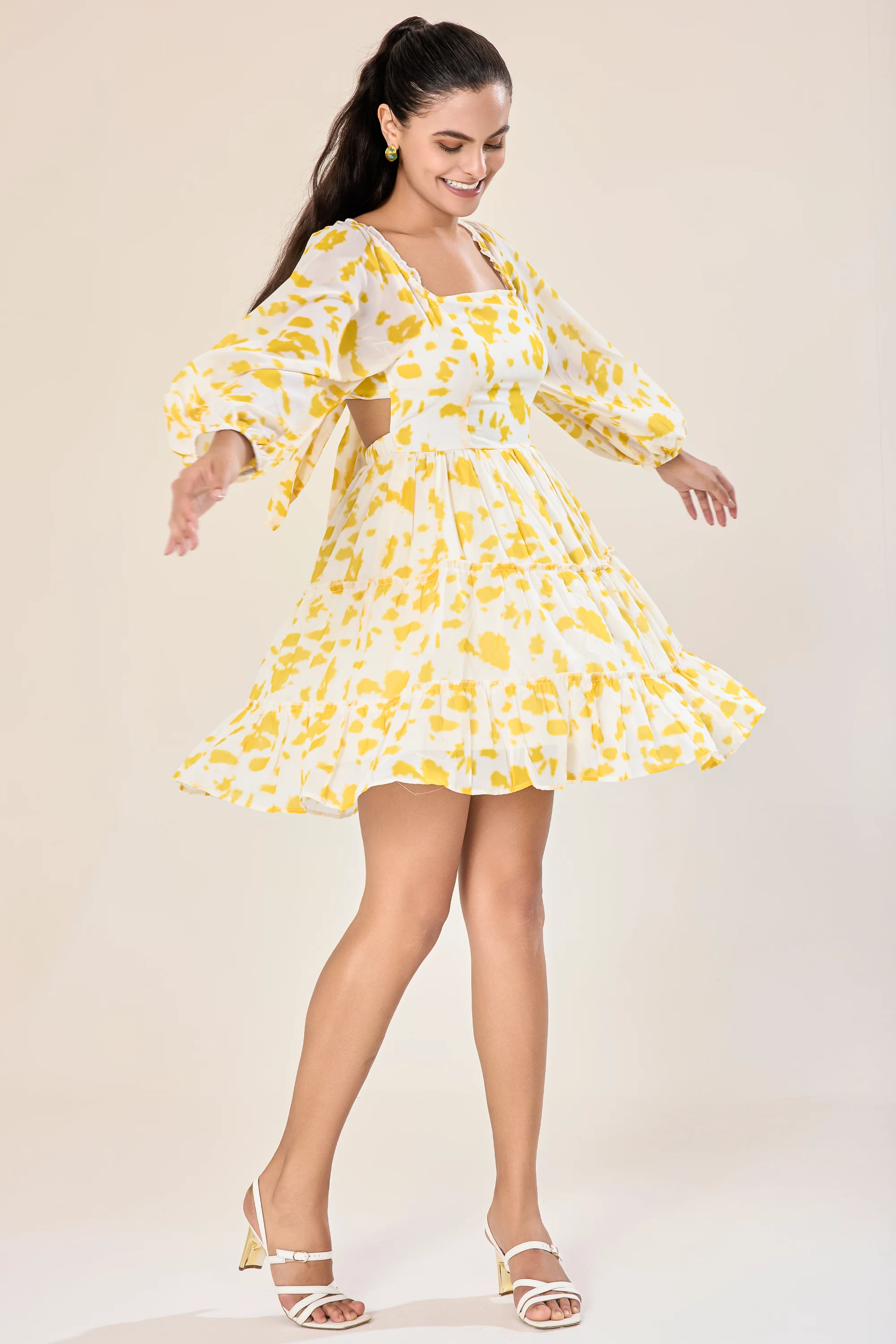 Urban Sundari Floral Mini Dress with Square Neck and Long Sleeves - Image 15