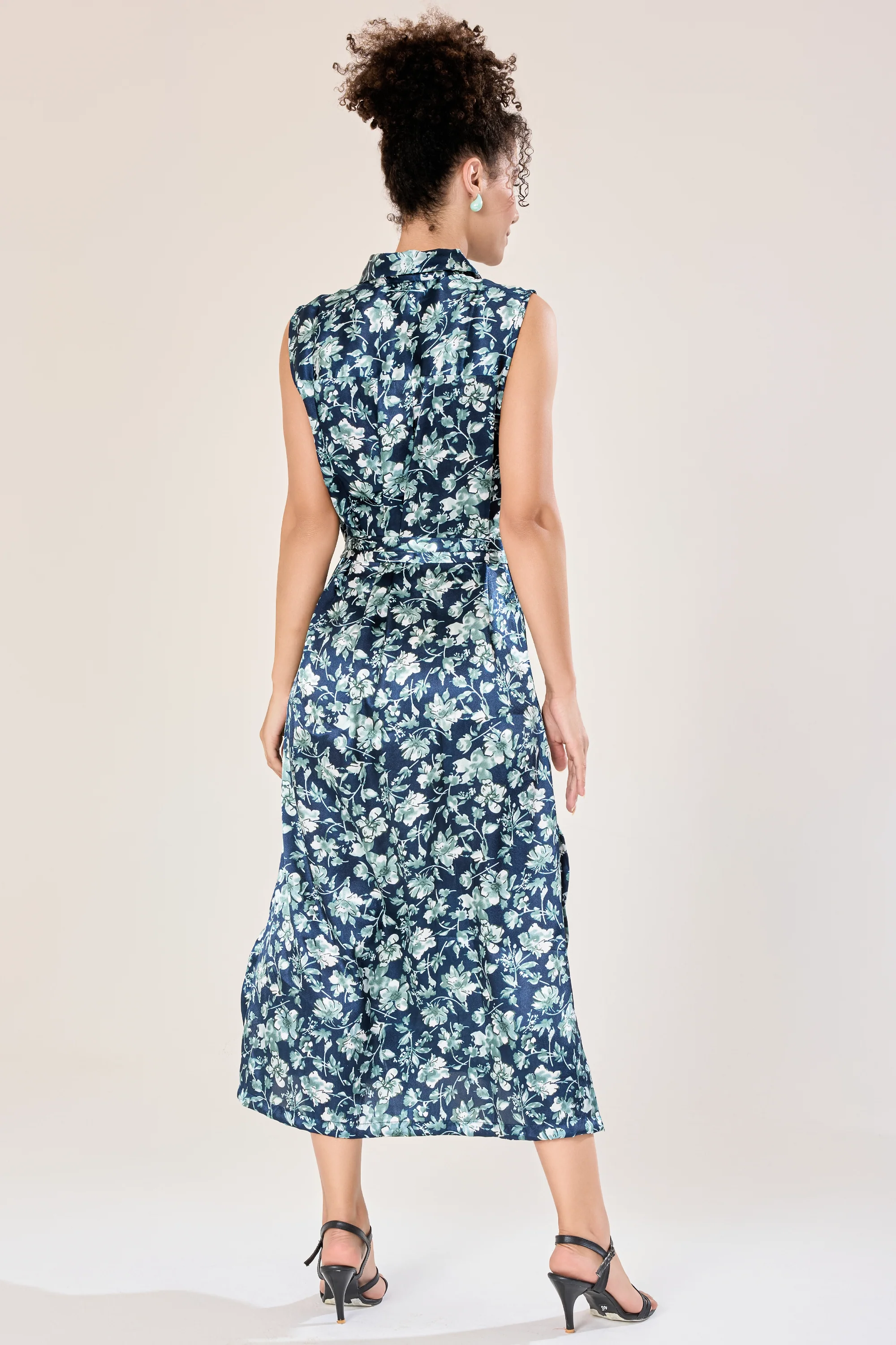 Urban Sundari Floral Satin Midi Shirt Dress with Sleeveless Design - Image 7