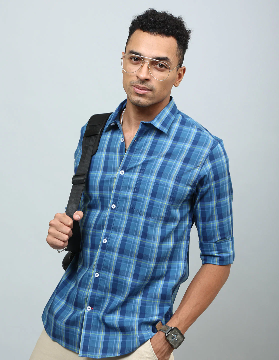 Uri Blue Checked Cotton Regular Fit Casual Shirt - Image 2