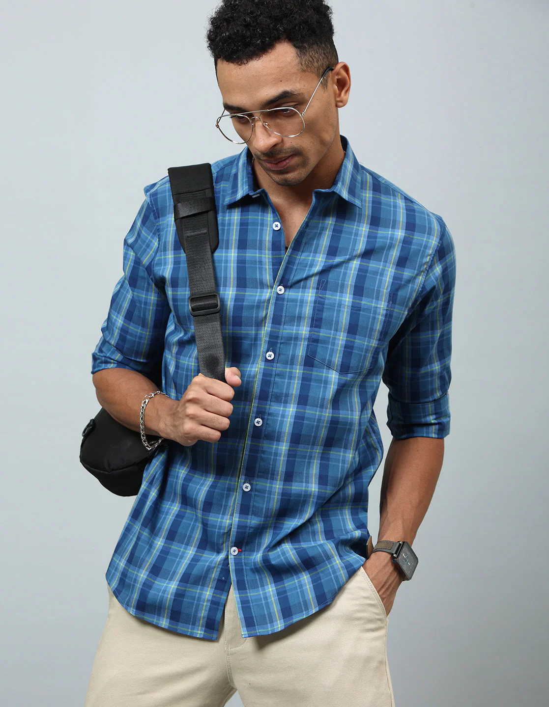 Uri Blue Checked Cotton Regular Fit Casual Shirt - Image 8