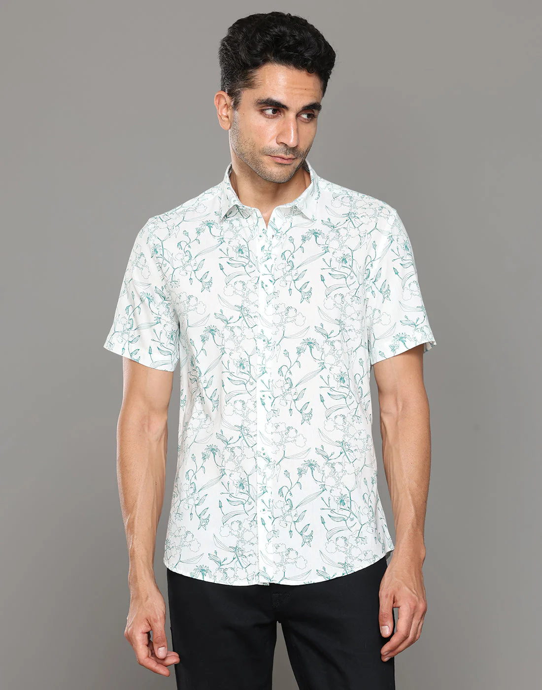 Uri Floral Printed Short Sleeves Shirt - Image 2