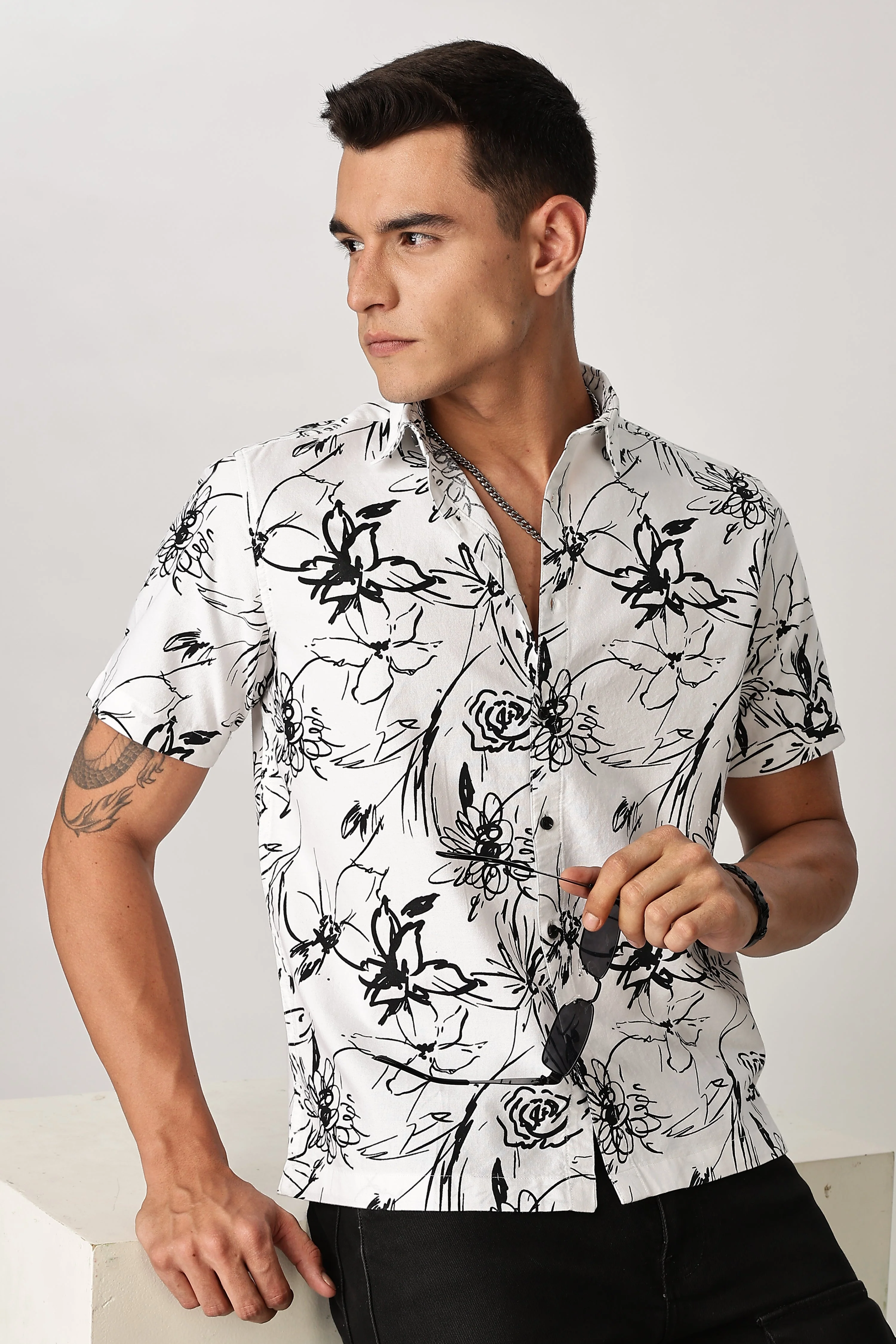 Uri Floral Sketch White Shirt - Image 5