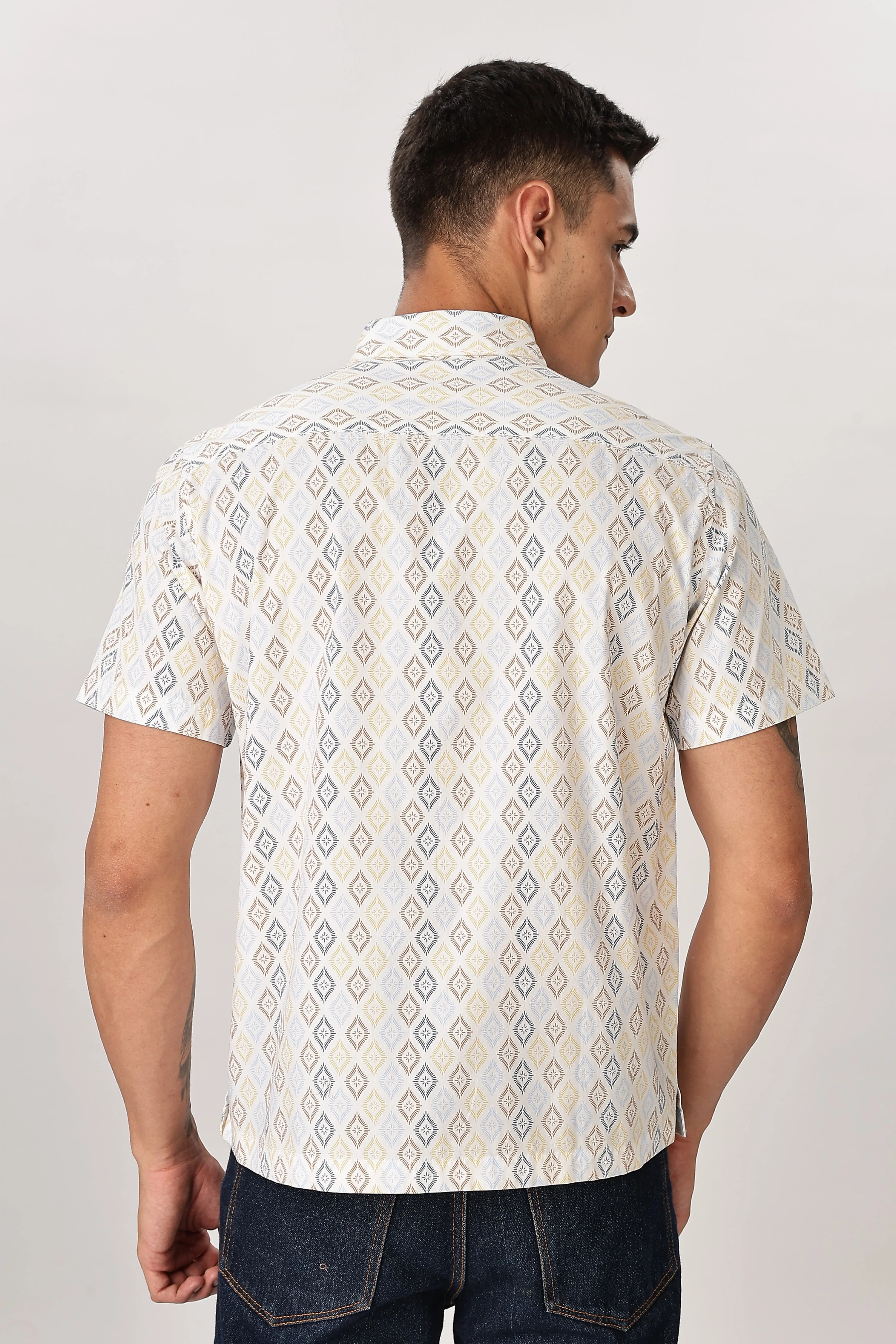 Uri Geometric Print Box Fit Shirt - Image 4