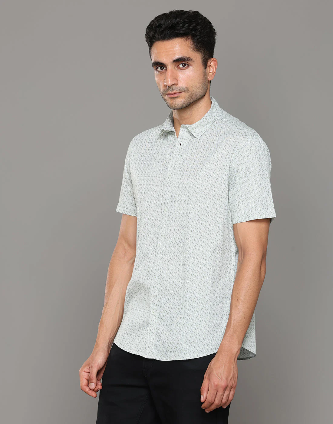 Uri Green Printed Short Sleeves Shirt - Image 4
