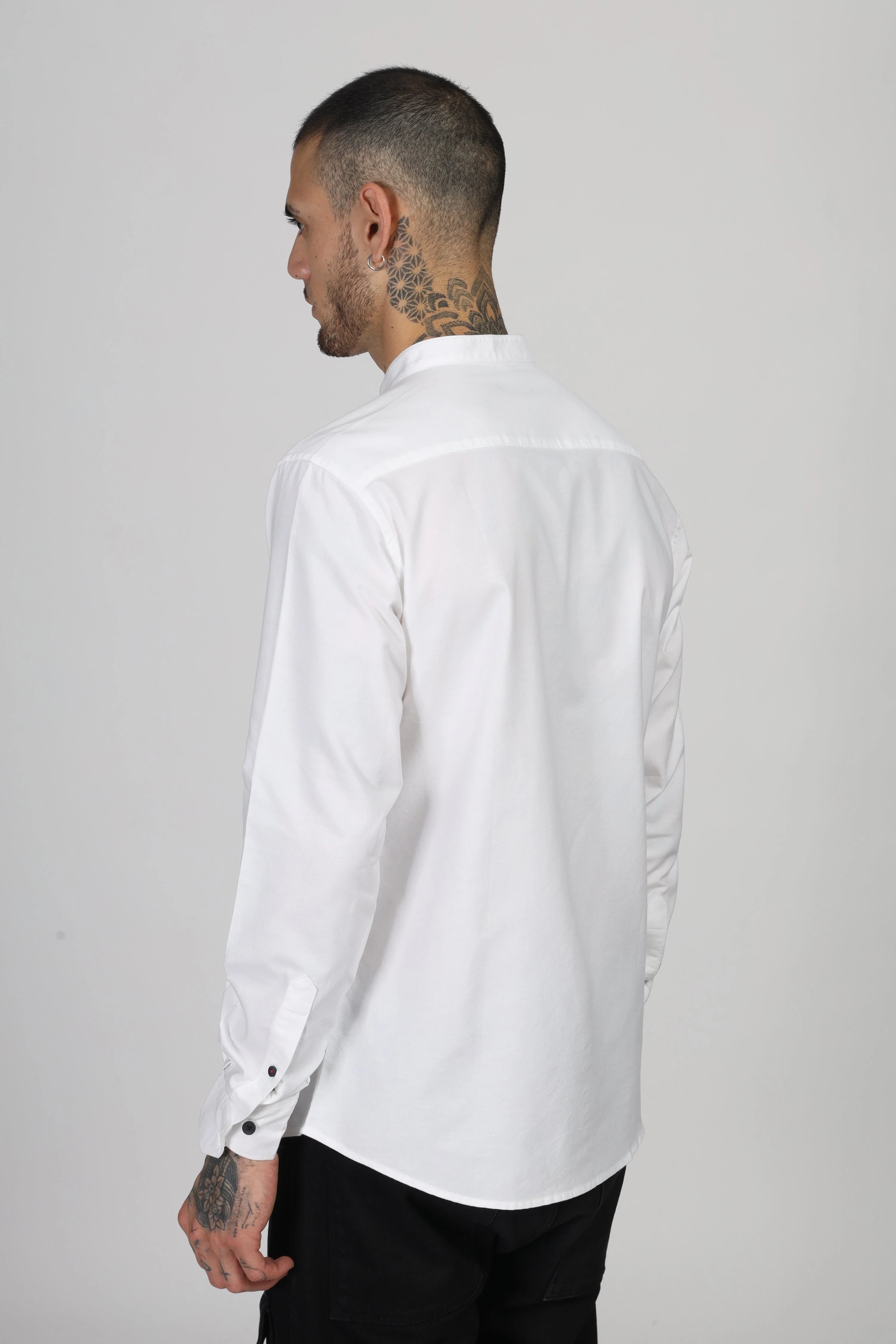 Uri White Mandarin Collar Oxford Shirt - Image 3