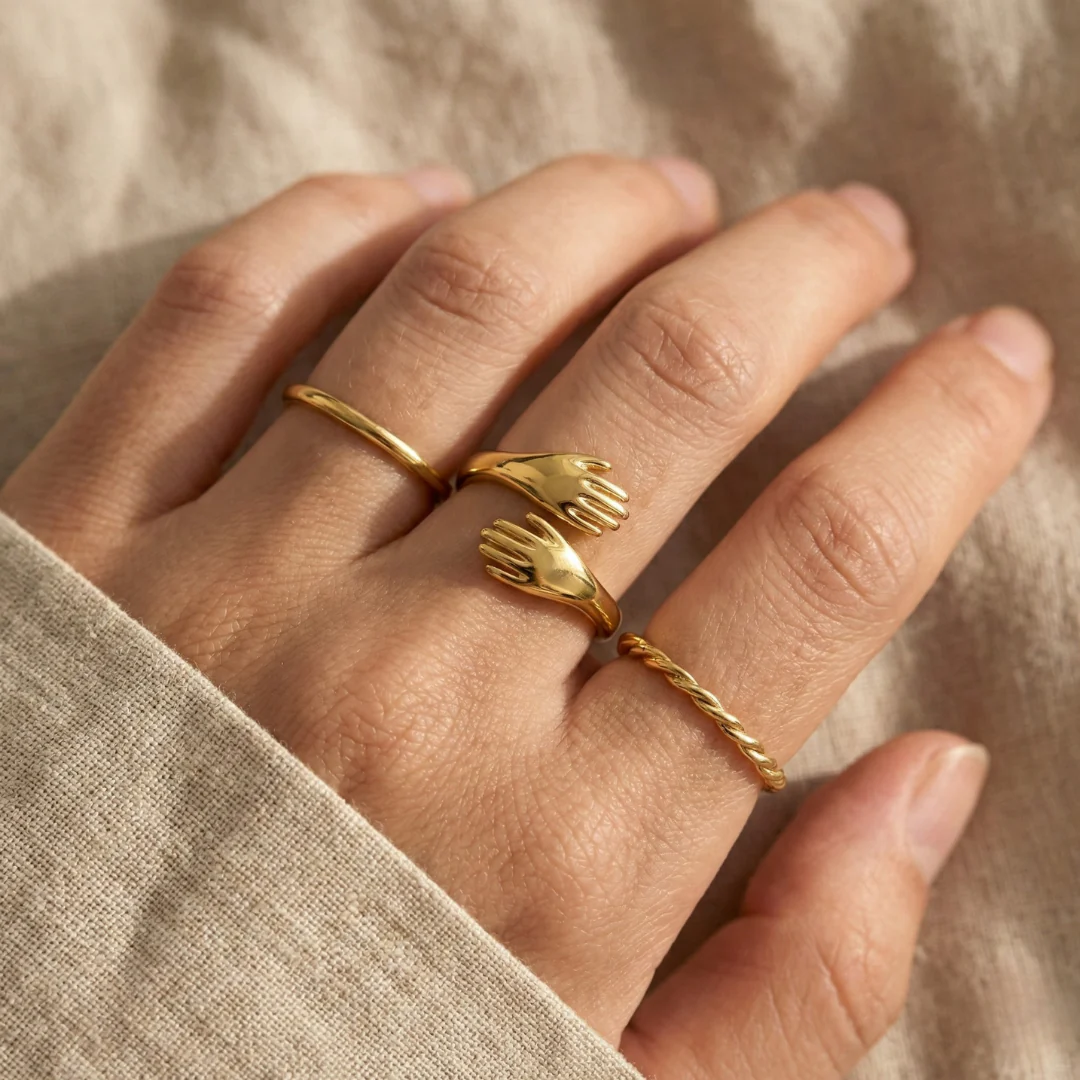 Valentina Hug Ring - Image 9