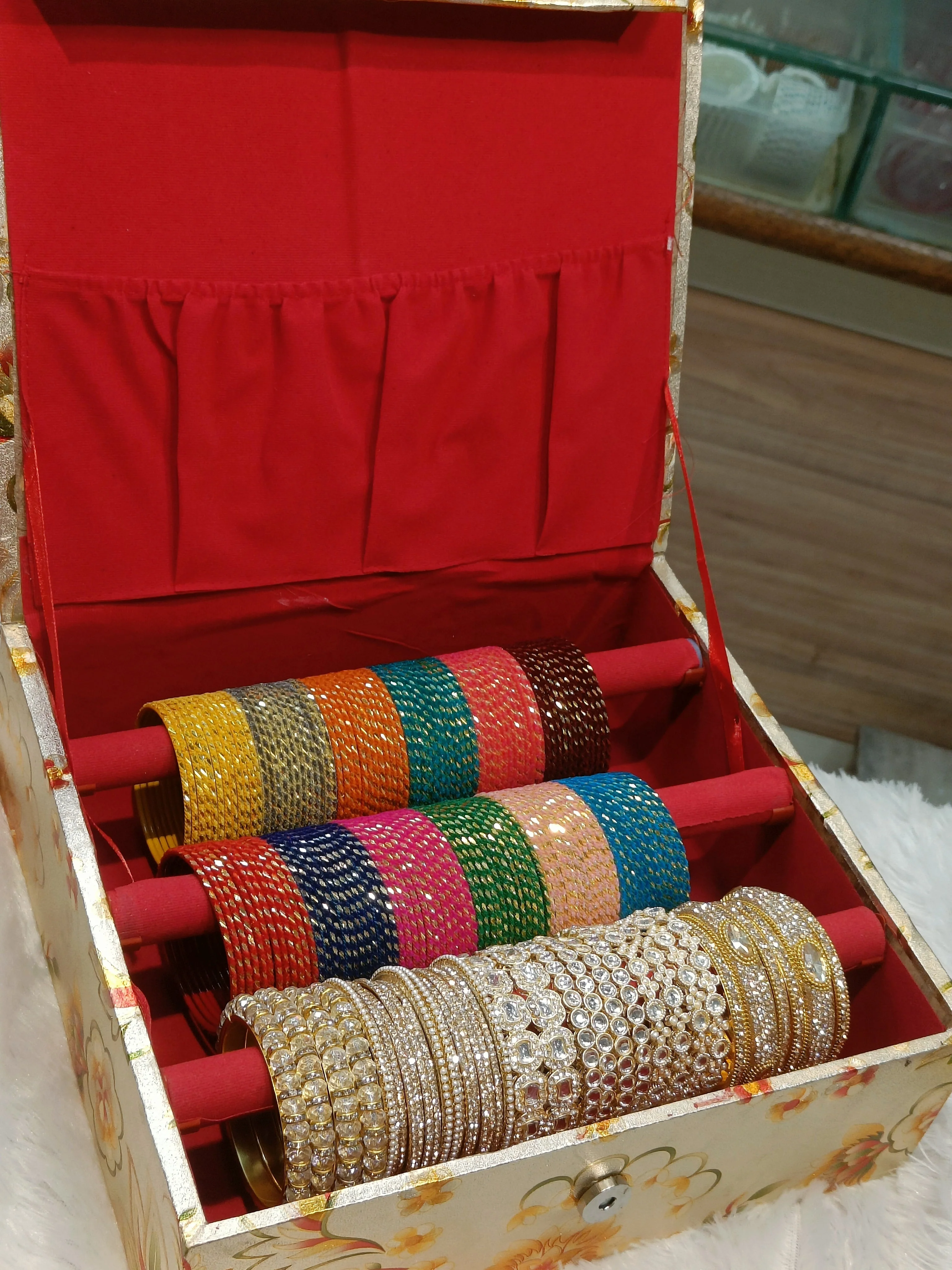 VELVET BANGLES COMBO WITH BANGLEBOX - Image 3