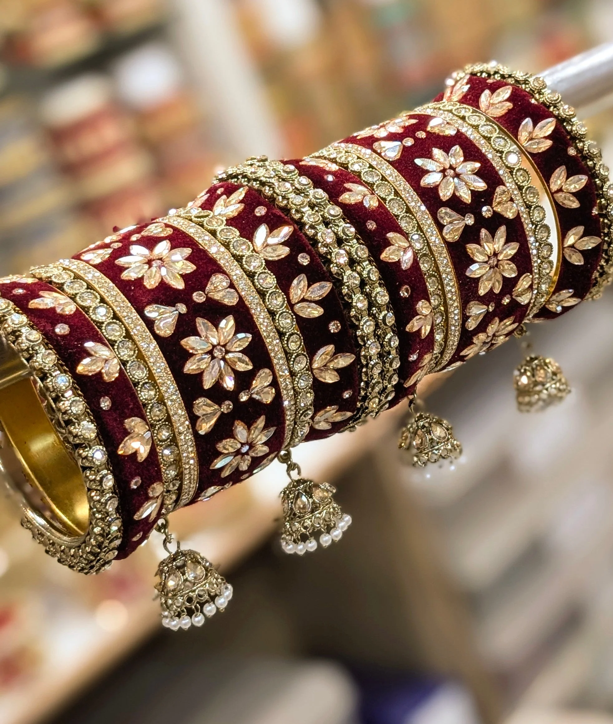 VELVET JHUMKHI - Image 4