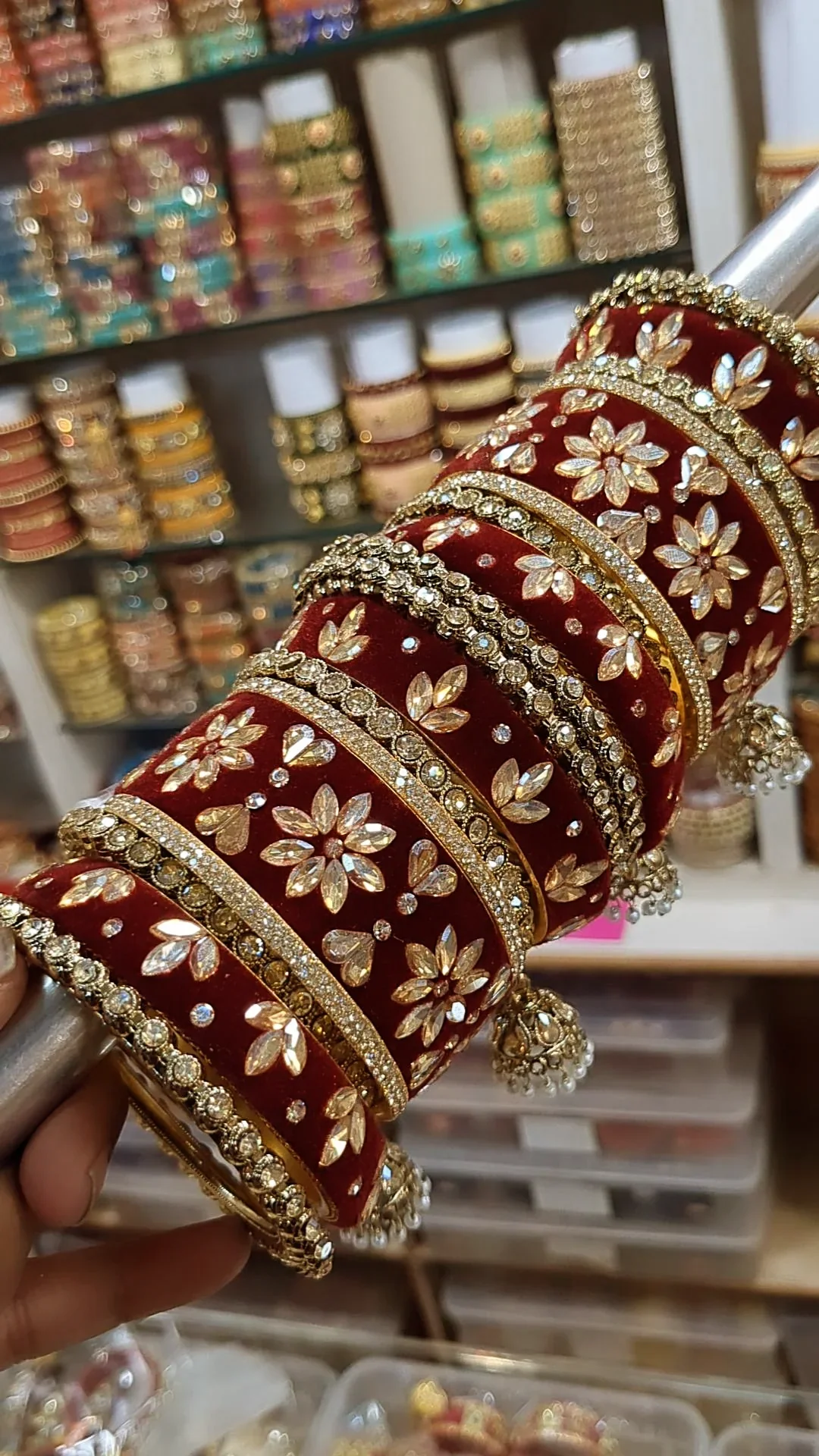 VELVET JHUMKHI - Image 2