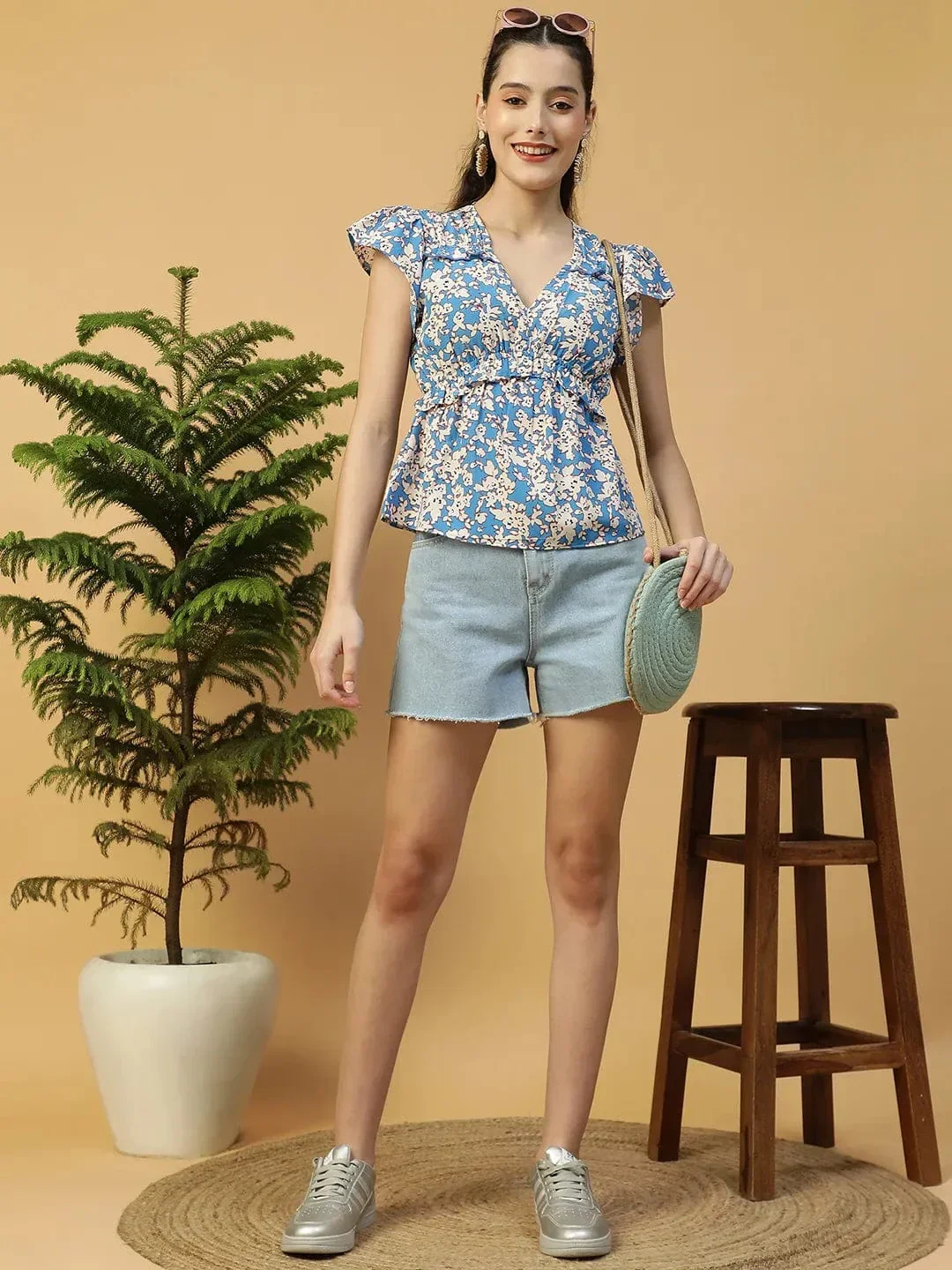 Vintage Blue Floral Print Short sleeve Frill Detail Women Peplum Top - Image 7