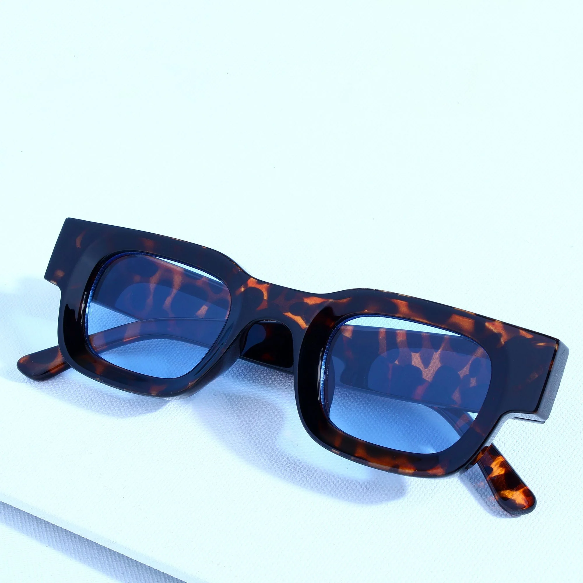 Vintage V1 Tortoise Black Blue Square Sunglasses - Image 5