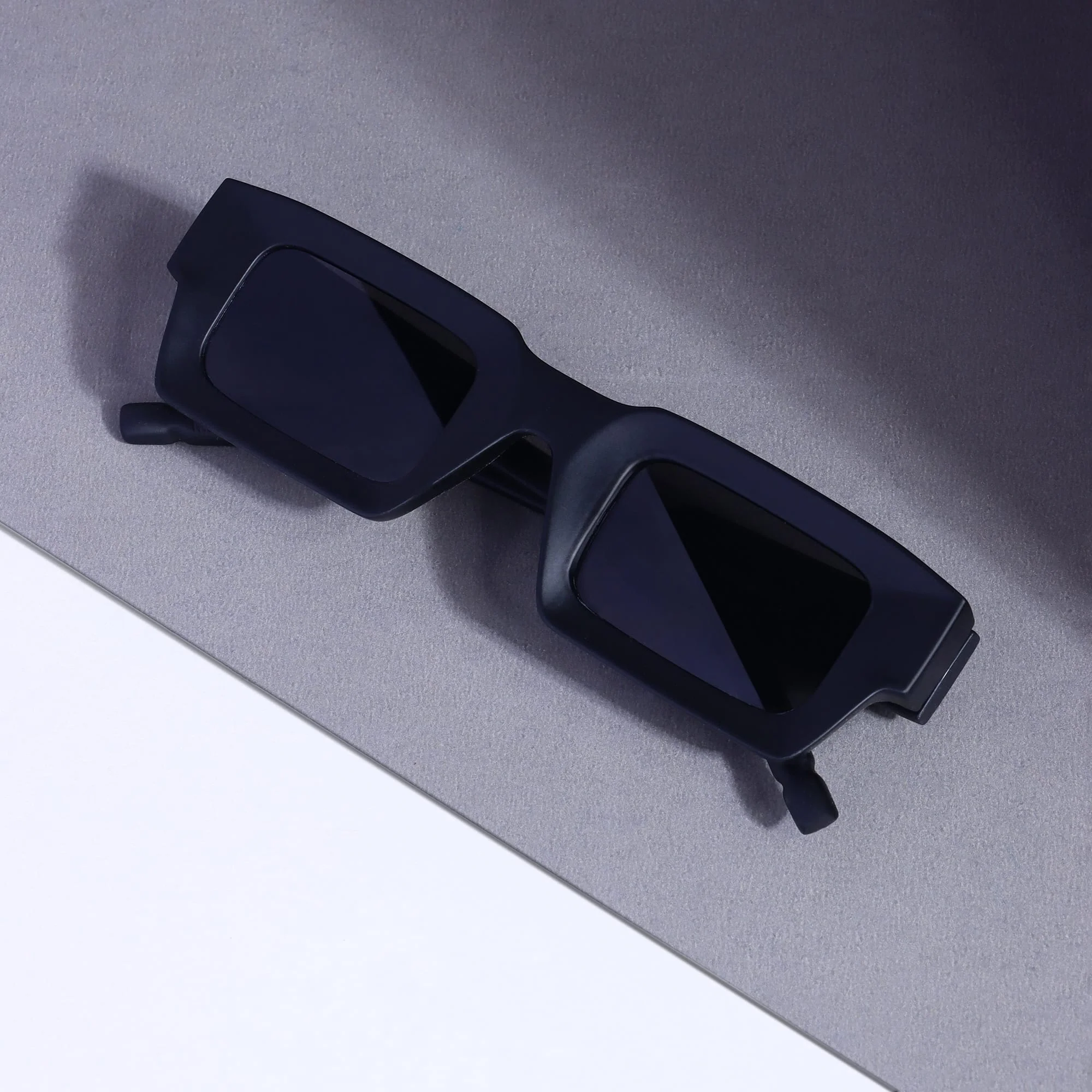 Vintage V2 Full Black Rectangle Sunglasses - Image 4