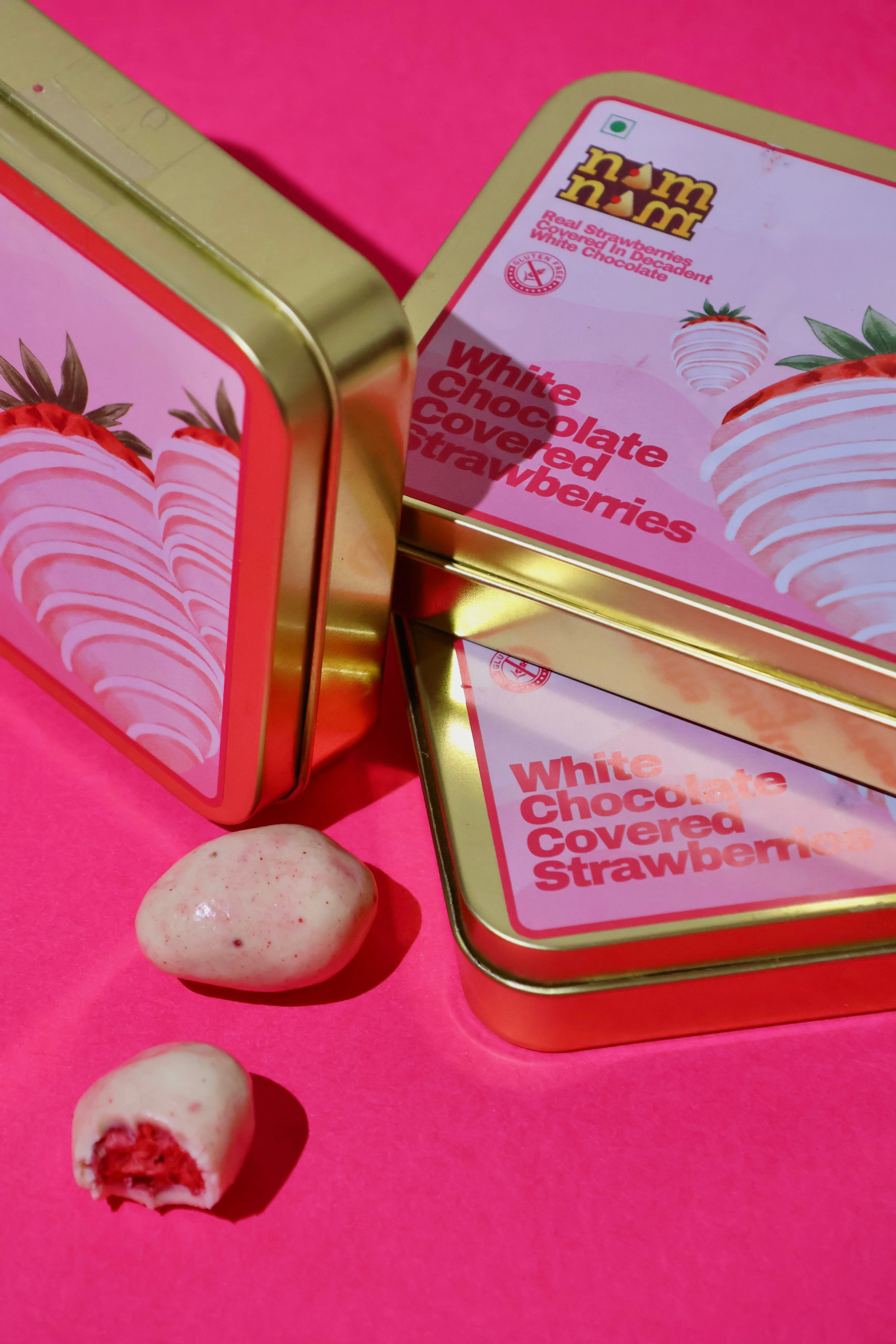 White Chocolate Covered Strawberries – Dipped in Belgian Couverture - Image 5